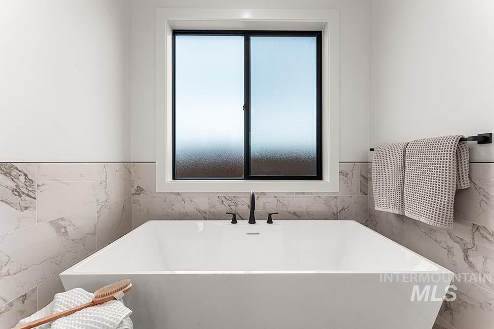 864 N Gracie Ave, Eagle, Idaho 83616, 4 Bedrooms, 3.5 Bathrooms, Residential For Sale, Price $1,198,000,MLS 98977737