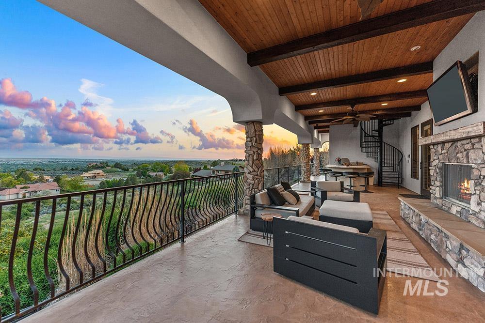 473 N Strata Via Way, Boise, Idaho 83712-6730, 5 Bedrooms, 6 Bathrooms, Residential For Sale, Price $2,895,000,MLS 98977741