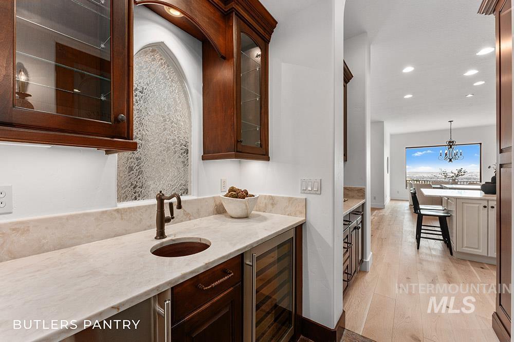 473 N Strata Via Way, Boise, Idaho 83712-6730, 5 Bedrooms, 6 Bathrooms, Residential For Sale, Price $2,895,000,MLS 98977741