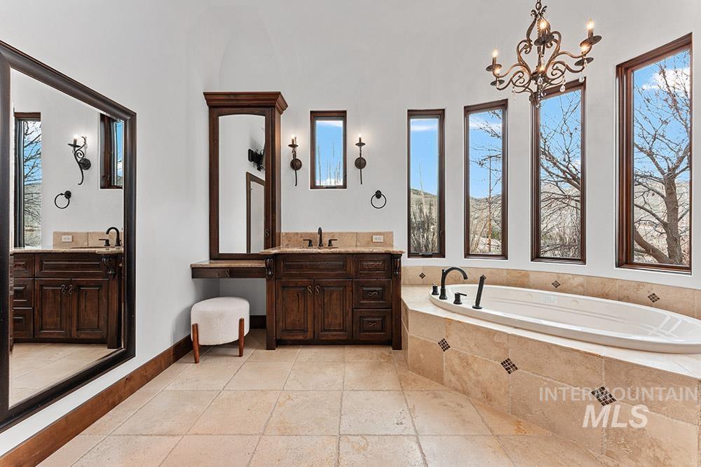 473 N Strata Via Way, Boise, Idaho 83712-6730, 5 Bedrooms, 6 Bathrooms, Residential For Sale, Price $2,895,000,MLS 98977741