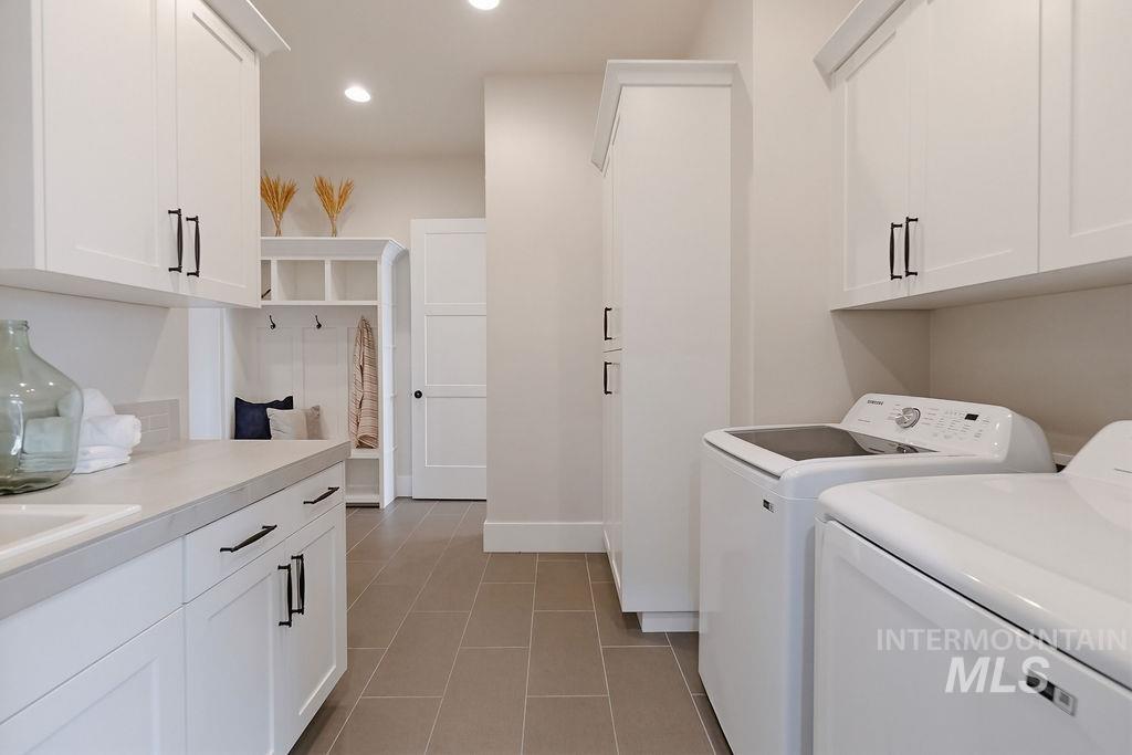 4301 W Ladle Rapids St, Meridian, Idaho 83646, 4 Bedrooms, 3.5 Bathrooms, Residential For Sale, Price $975,000, 98977744