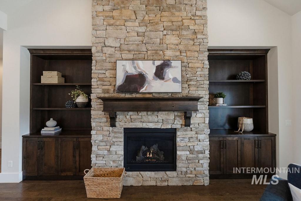 4301 W Ladle Rapids St, Meridian, Idaho 83646, 4 Bedrooms, 3.5 Bathrooms, Residential For Sale, Price $975,000, 98977744