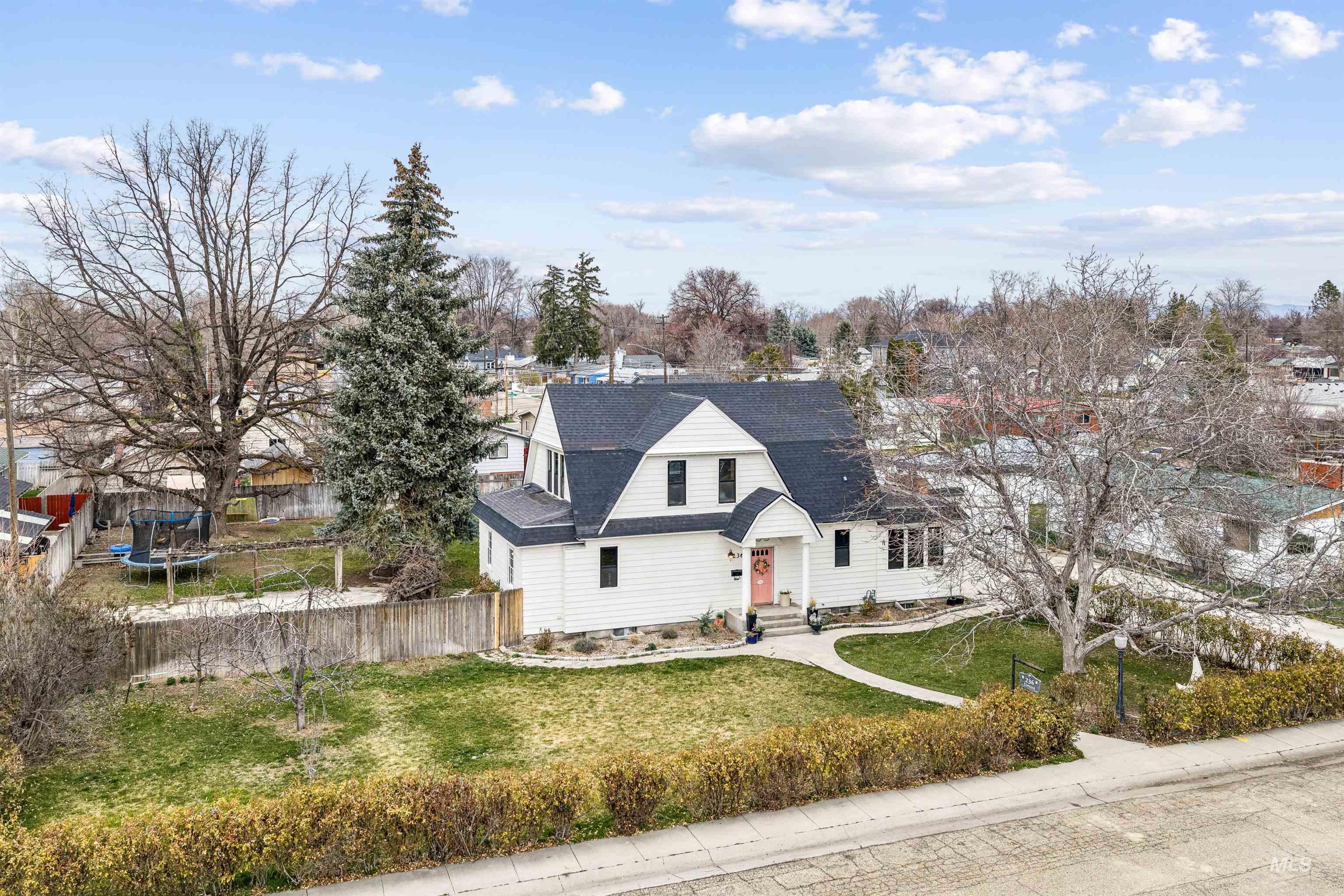 236 Elmore Ave, Nampa, Idaho 83651-2518, 5 Bedrooms, 2.5 Bathrooms, Residential For Sale, Price $759,900, 98977747