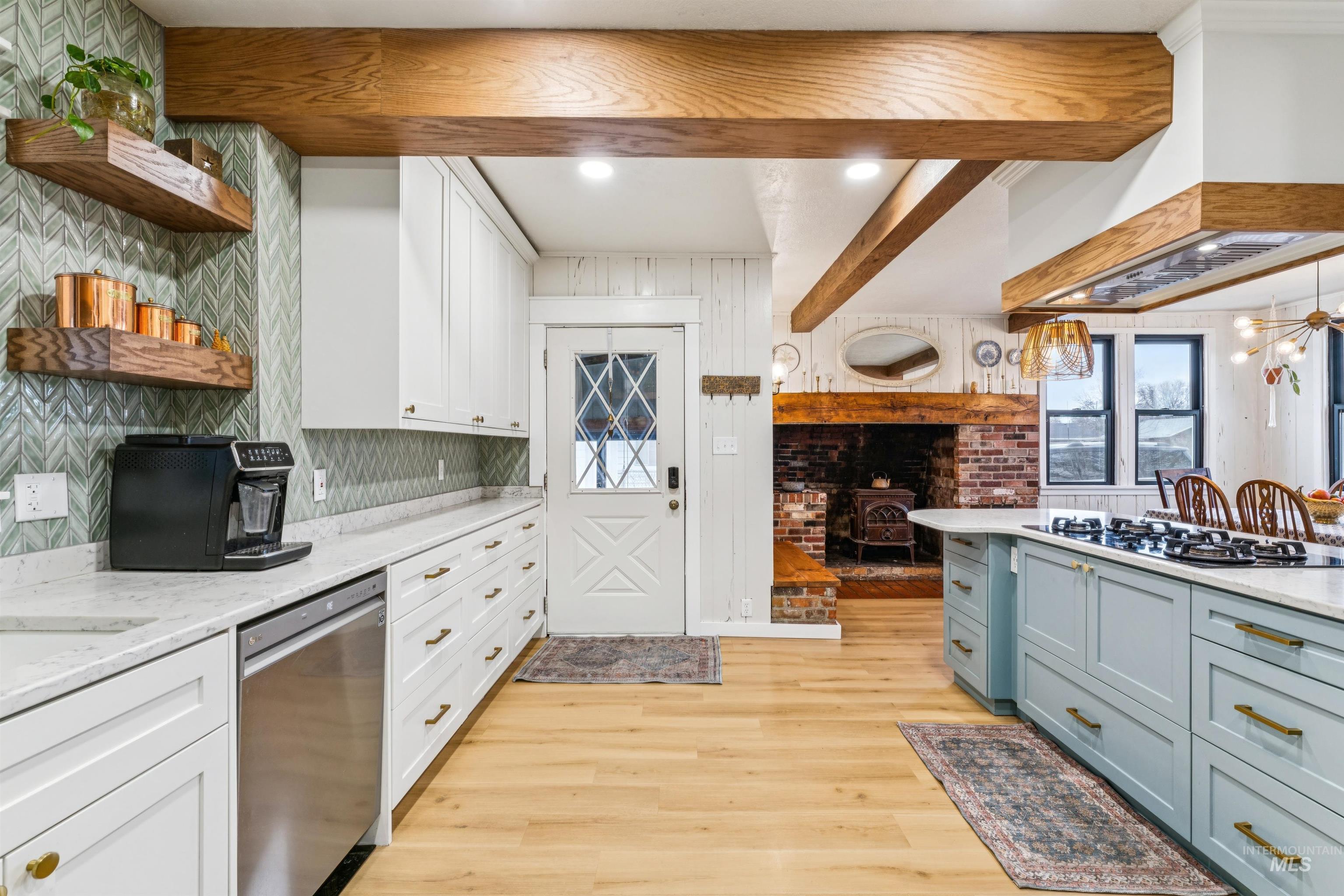 236 Elmore Ave, Nampa, Idaho 83651-2518, 5 Bedrooms, 2.5 Bathrooms, Residential For Sale, Price $759,900, 98977747