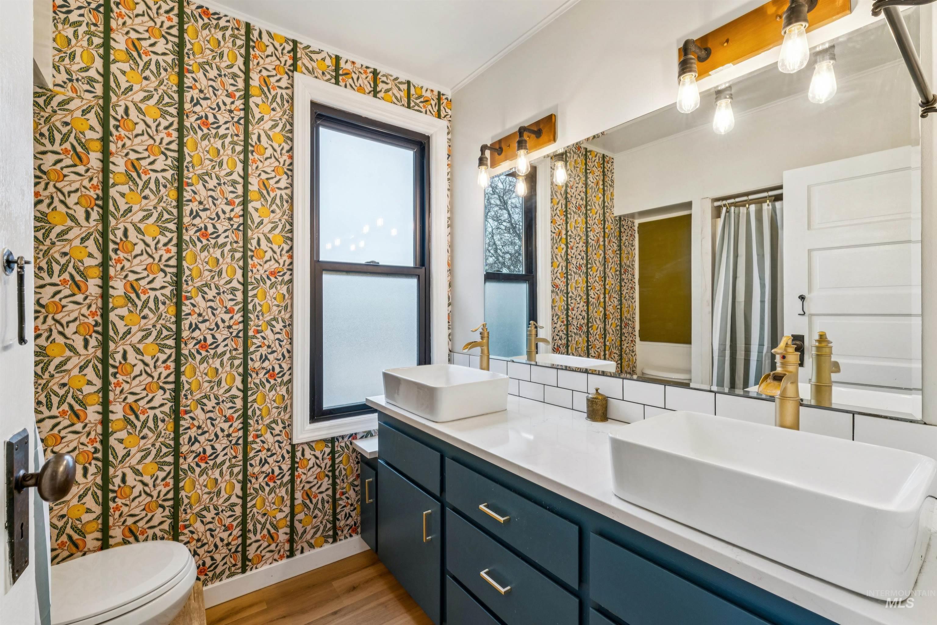 236 Elmore Ave, Nampa, Idaho 83651-2518, 5 Bedrooms, 2.5 Bathrooms, Residential For Sale, Price $759,900, 98977747