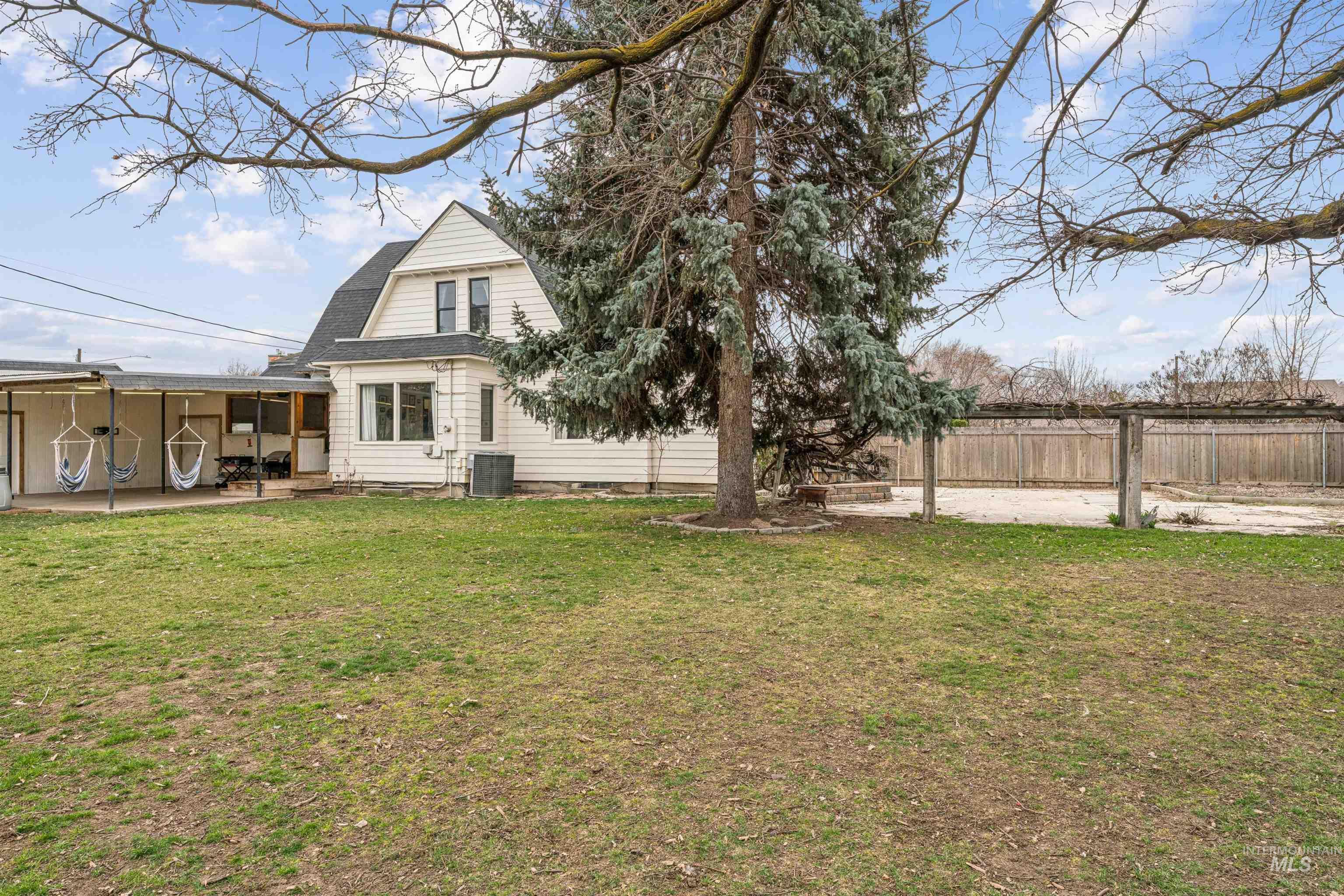 236 Elmore Ave, Nampa, Idaho 83651-2518, 5 Bedrooms, 2.5 Bathrooms, Residential For Sale, Price $759,900, 98977747