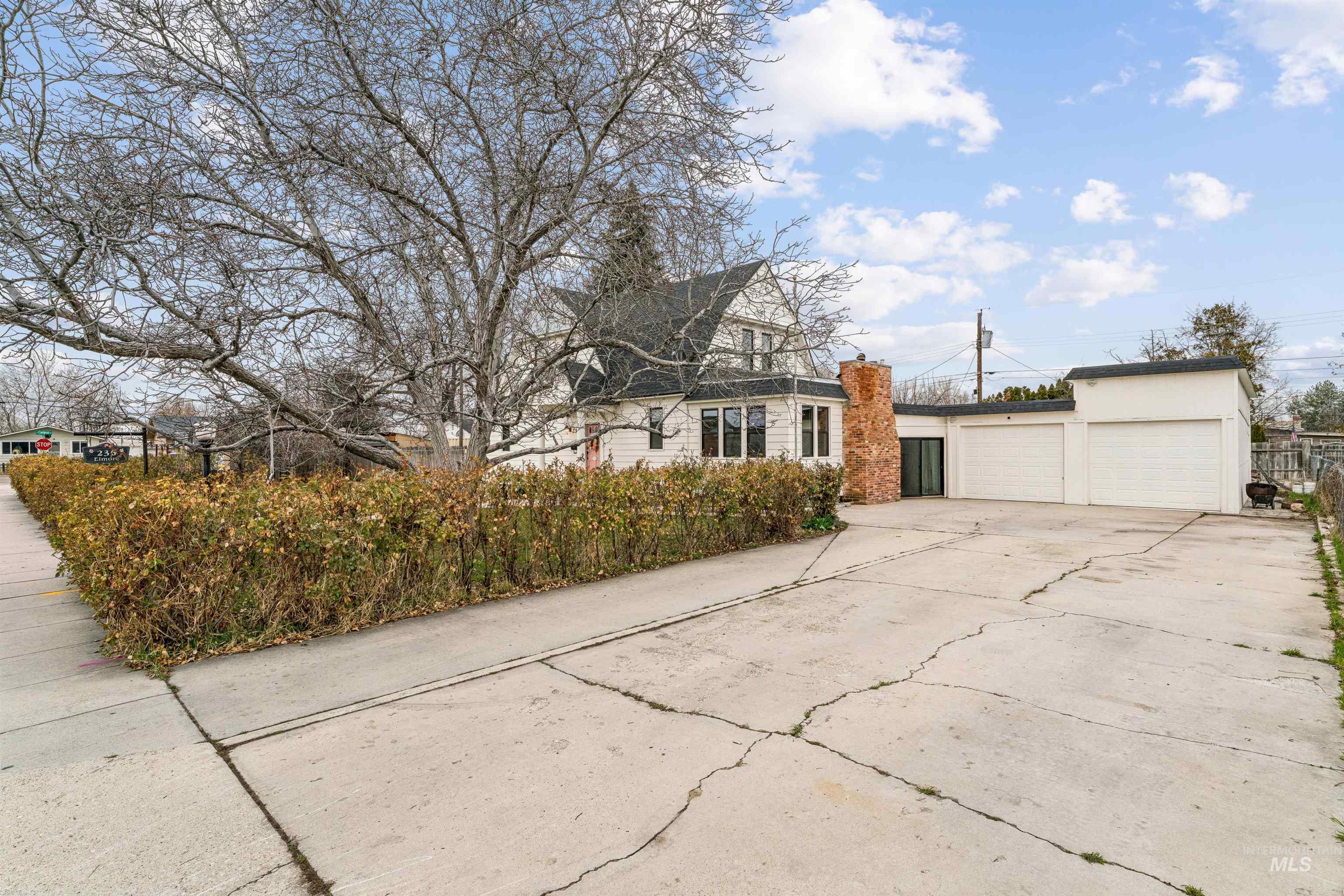 236 Elmore Ave, Nampa, Idaho 83651-2518, 5 Bedrooms, 2.5 Bathrooms, Residential For Sale, Price $759,900, 98977747