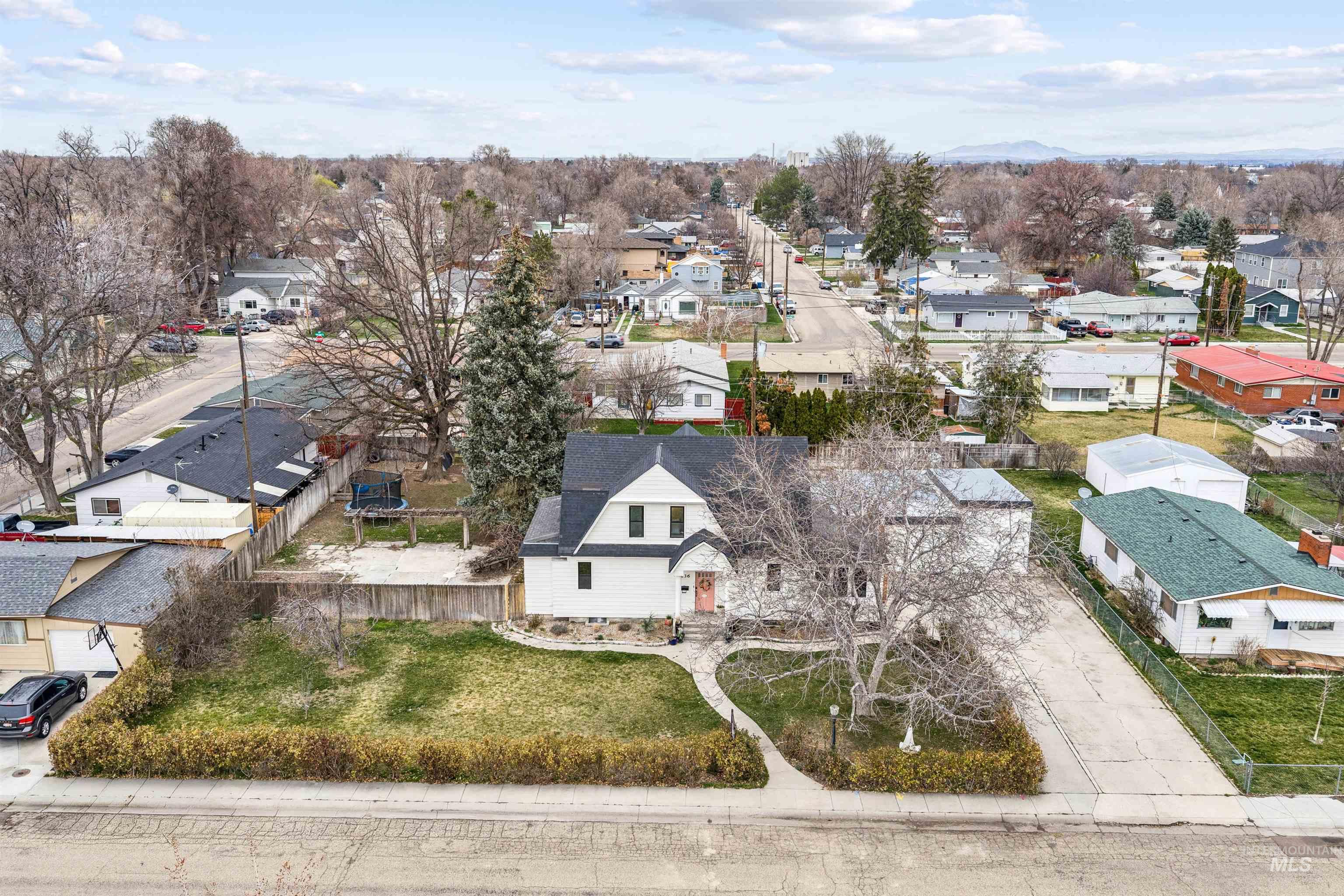 236 Elmore Ave, Nampa, Idaho 83651-2518, 5 Bedrooms, 2.5 Bathrooms, Residential For Sale, Price $759,900, 98977747