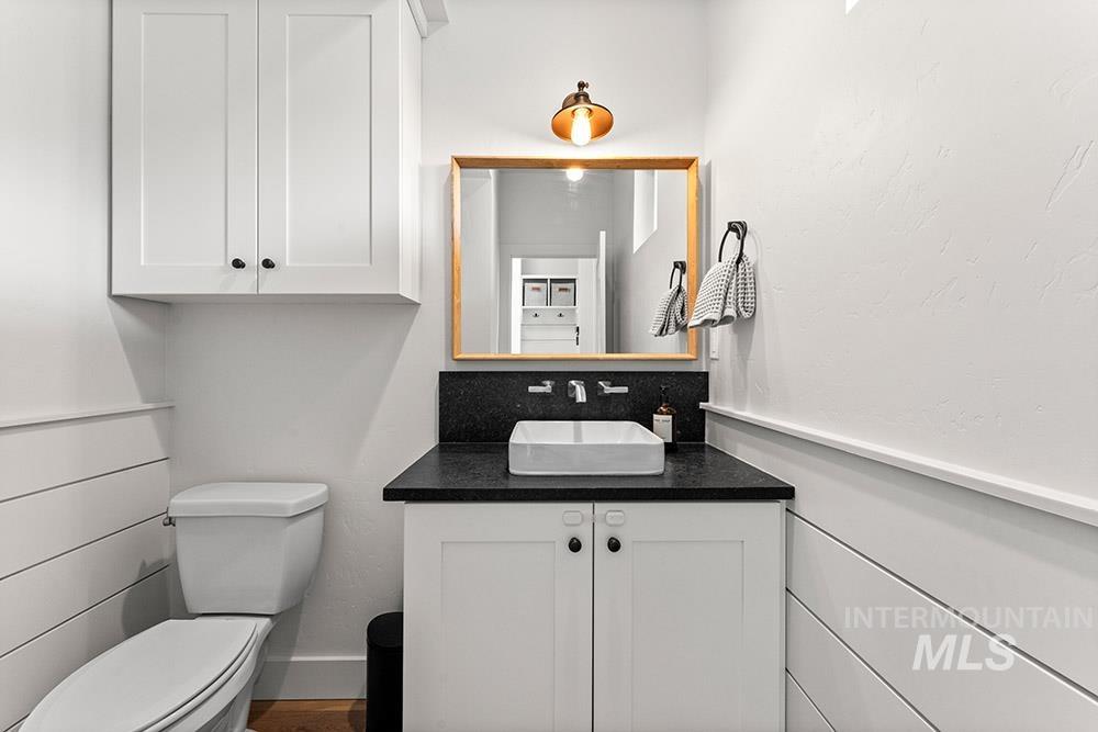 3816 E Parkcenter Blvd, Boise, Idaho 83703, 3 Bedrooms, 2.5 Bathrooms, Residential For Sale, Price $649,900, 98977748