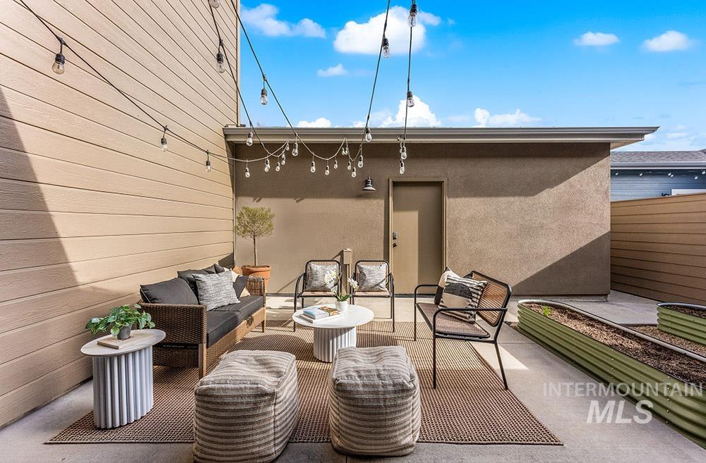 3816 E Parkcenter Blvd, Boise, Idaho 83703, 3 Bedrooms, 2.5 Bathrooms, Residential For Sale, Price $649,900, 98977748