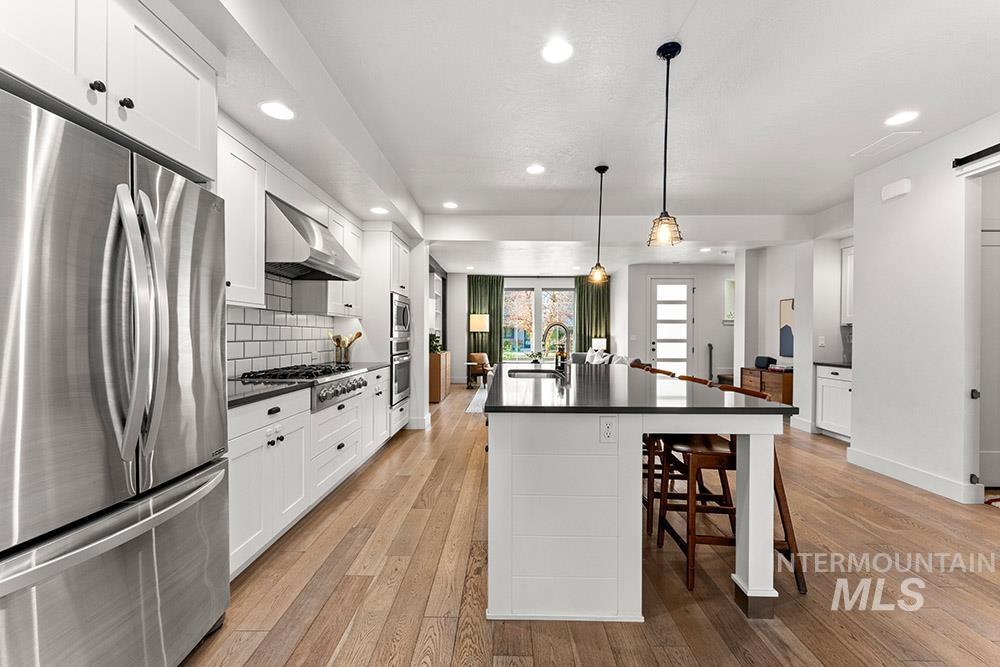 3816 E Parkcenter Blvd, Boise, Idaho 83703, 3 Bedrooms, 2.5 Bathrooms, Residential For Sale, Price $649,900, 98977748