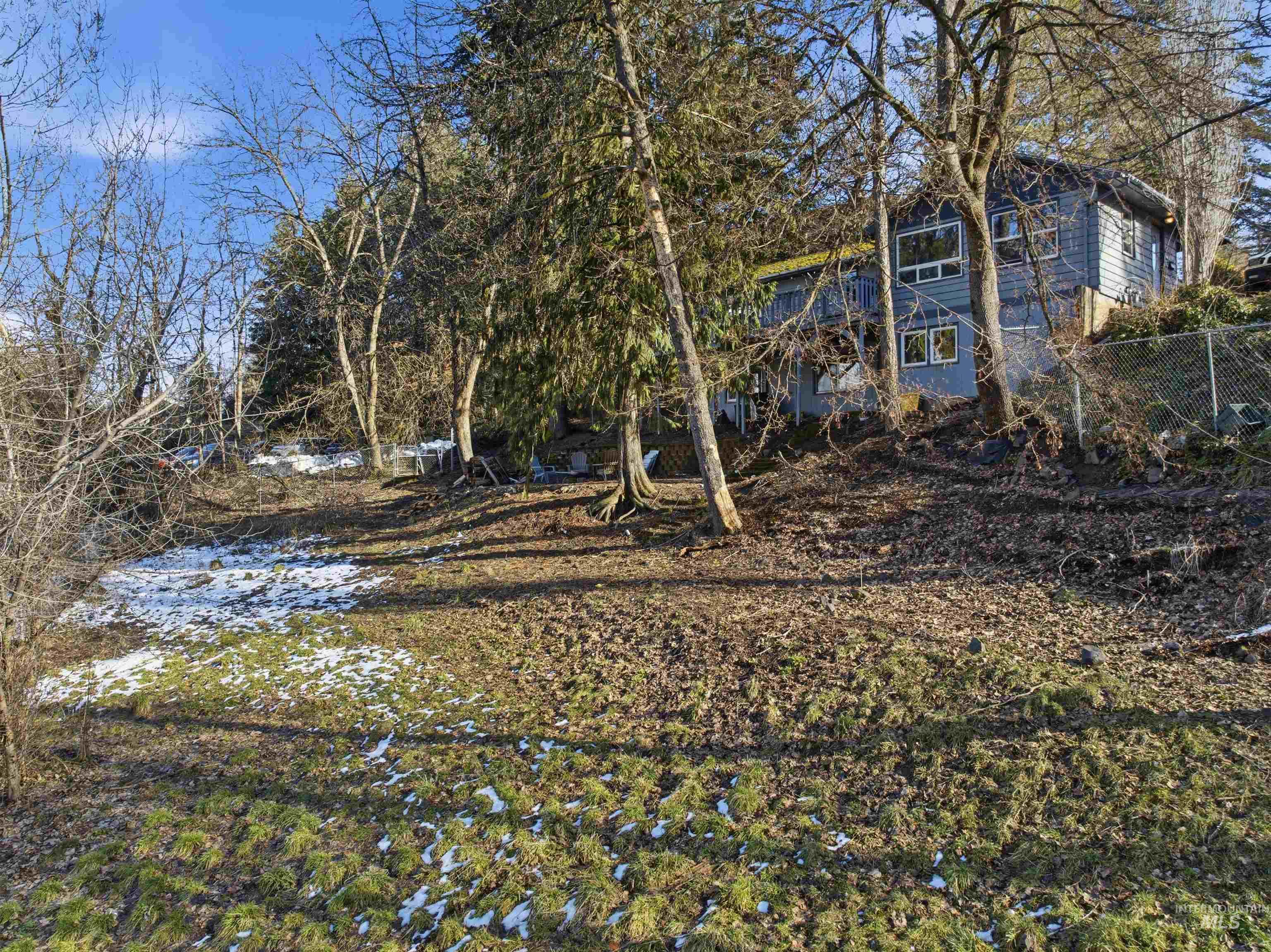 1260 Walenta Dr, Moscow, Idaho 83843-2427, 2 Bedrooms, 1 Bathroom, Residential Income For Sale, Price $380,000,MLS 98977750