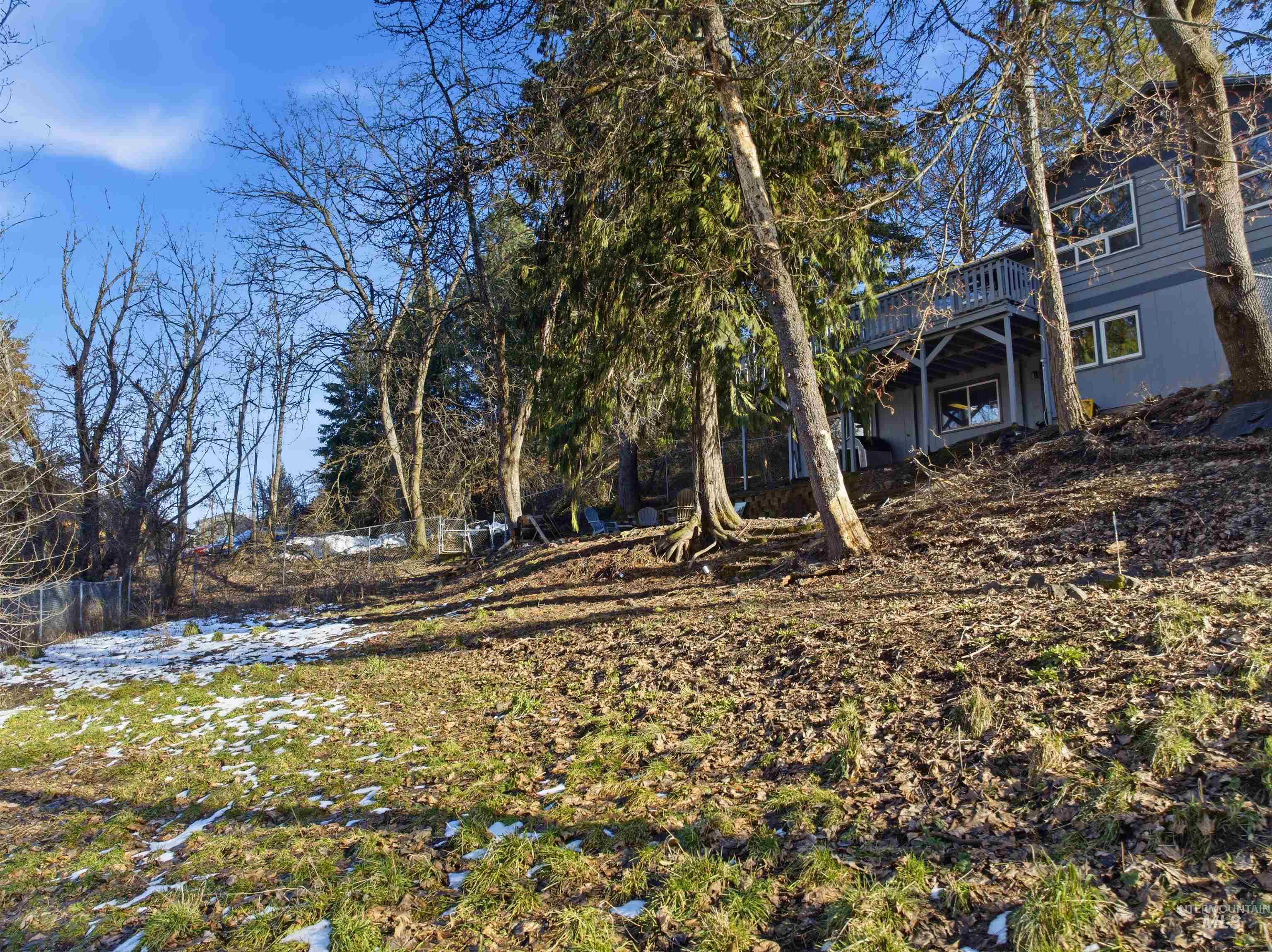 1260 Walenta Dr, Moscow, Idaho 83843-2427, 2 Bedrooms, 1 Bathroom, Residential Income For Sale, Price $380,000,MLS 98977750