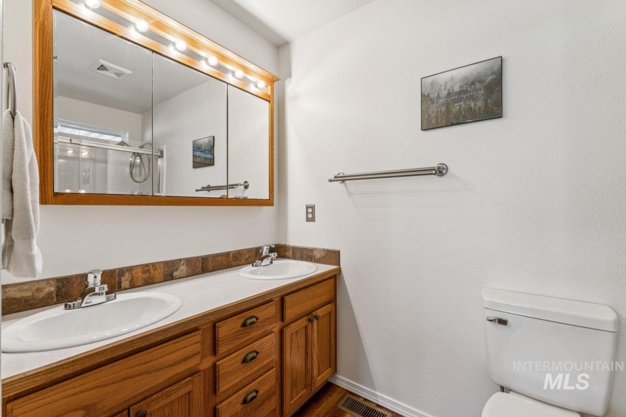 1846 W Topanga Dr, Kuna, Idaho 83634, 3 Bedrooms, 2 Bathrooms, Residential For Sale, Price $499,999, 98977752