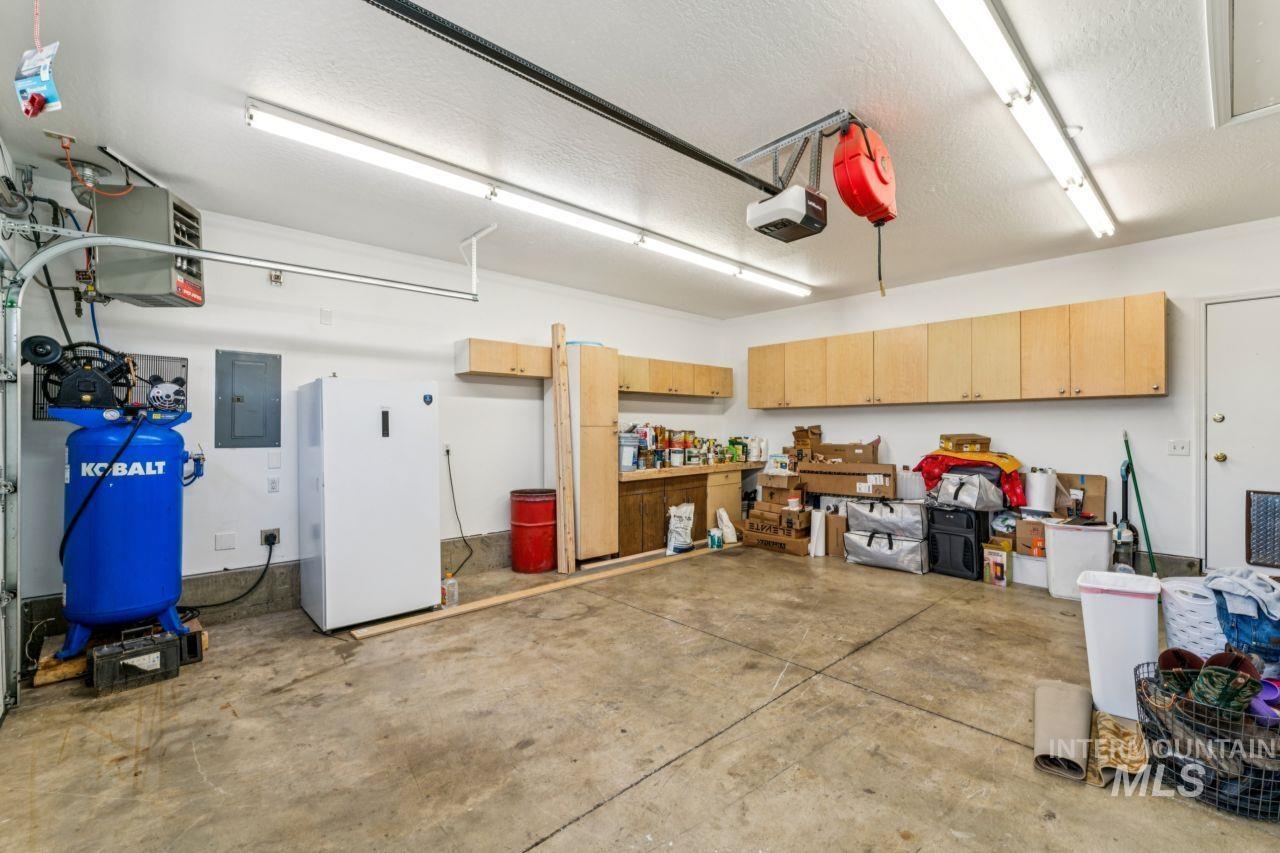 1846 W Topanga Dr, Kuna, Idaho 83634, 3 Bedrooms, 2 Bathrooms, Residential For Sale, Price $499,999, 98977752