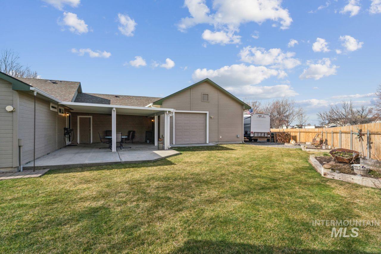 1846 W Topanga Dr, Kuna, Idaho 83634, 3 Bedrooms, 2 Bathrooms, Residential For Sale, Price $499,999, 98977752