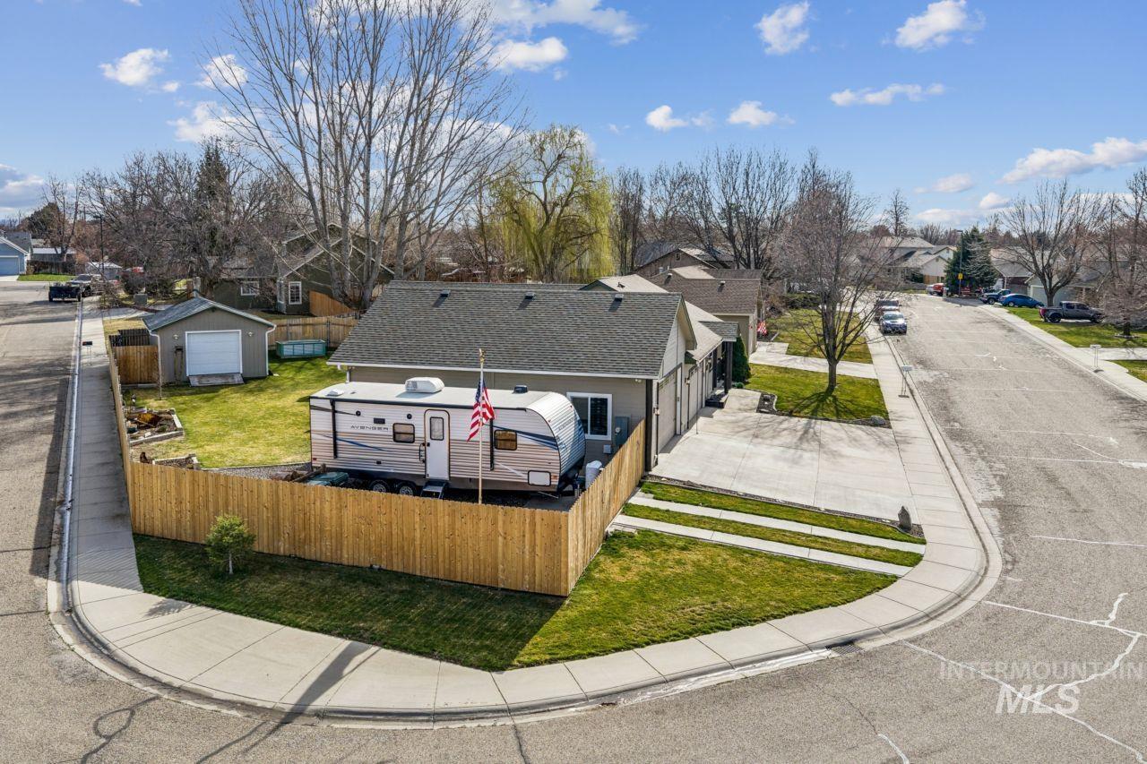 1846 W Topanga Dr, Kuna, Idaho 83634, 3 Bedrooms, 2 Bathrooms, Residential For Sale, Price $499,999, 98977752