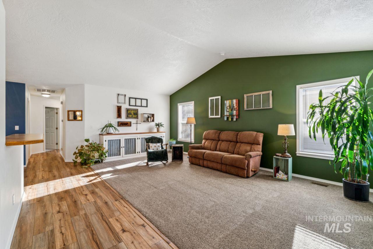 1846 W Topanga Dr, Kuna, Idaho 83634, 3 Bedrooms, 2 Bathrooms, Residential For Sale, Price $499,999, 98977752