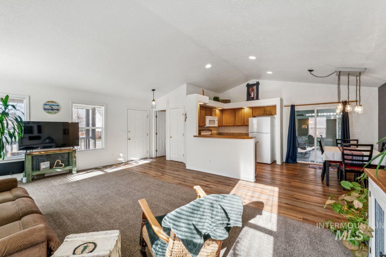 1846 W Topanga Dr, Kuna, Idaho 83634, 3 Bedrooms, 2 Bathrooms, Residential For Sale, Price $499,999, 98977752