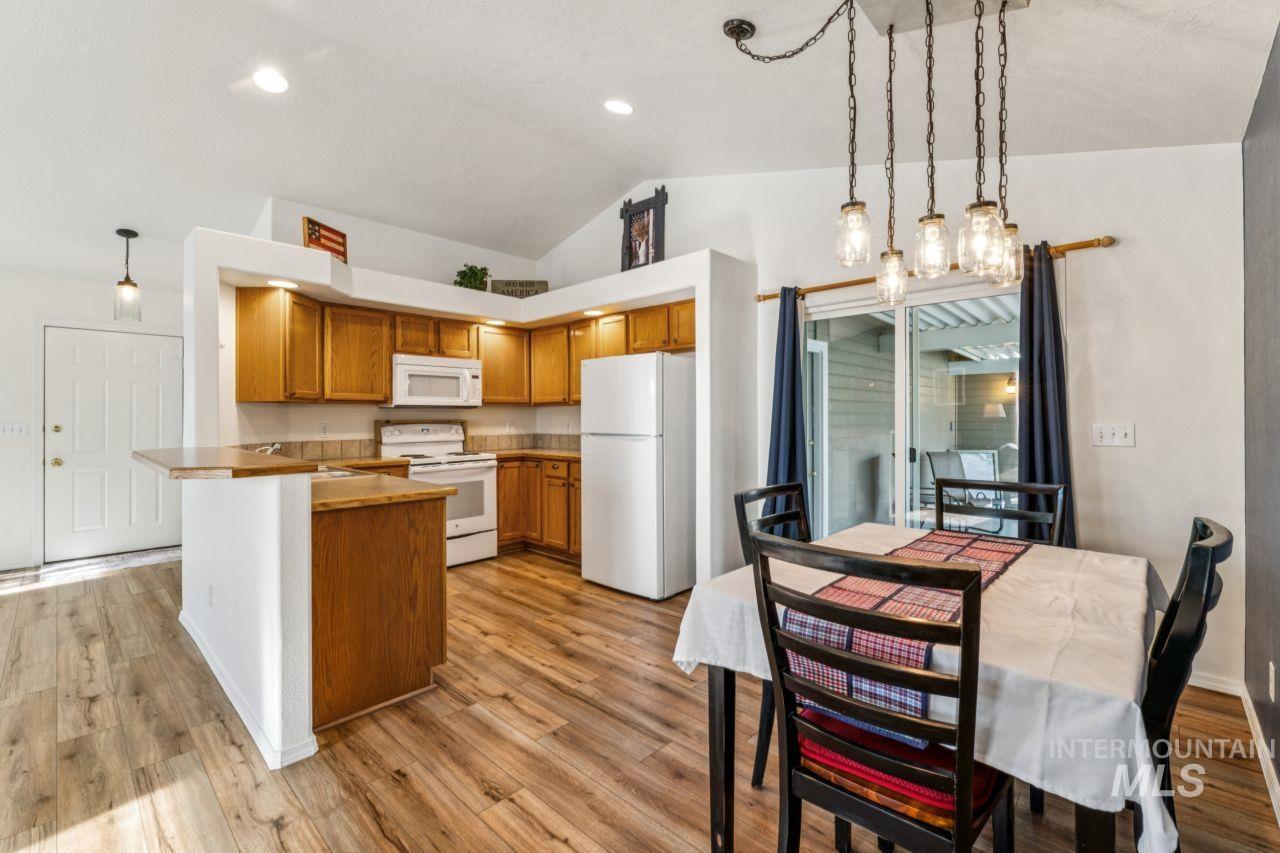 1846 W Topanga Dr, Kuna, Idaho 83634, 3 Bedrooms, 2 Bathrooms, Residential For Sale, Price $499,999, 98977752