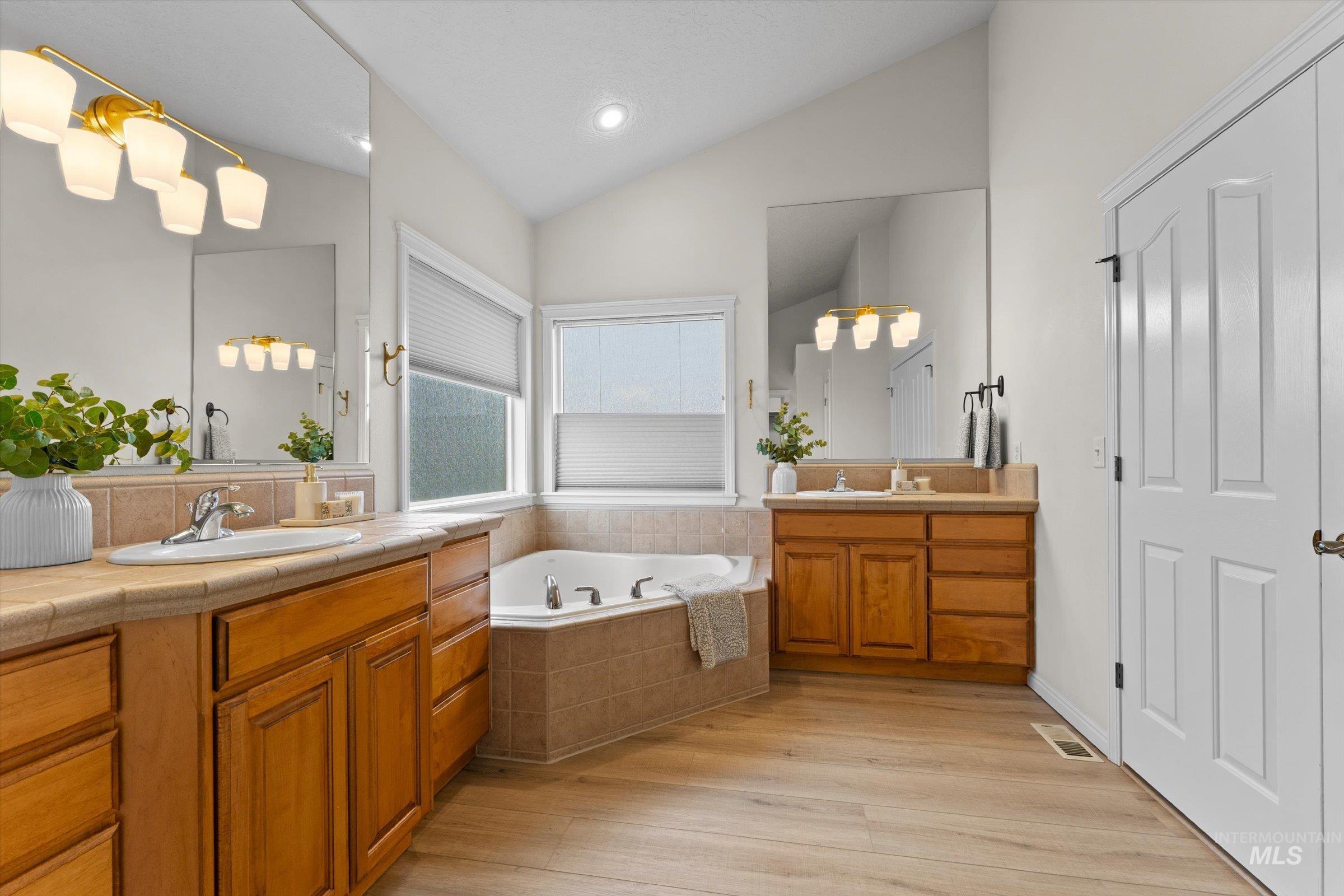 716 W Kodiak Drive, Meridian, Idaho 83642, 3 Bedrooms, 2.5 Bathrooms, Residential For Sale, Price $644,990, 98977754