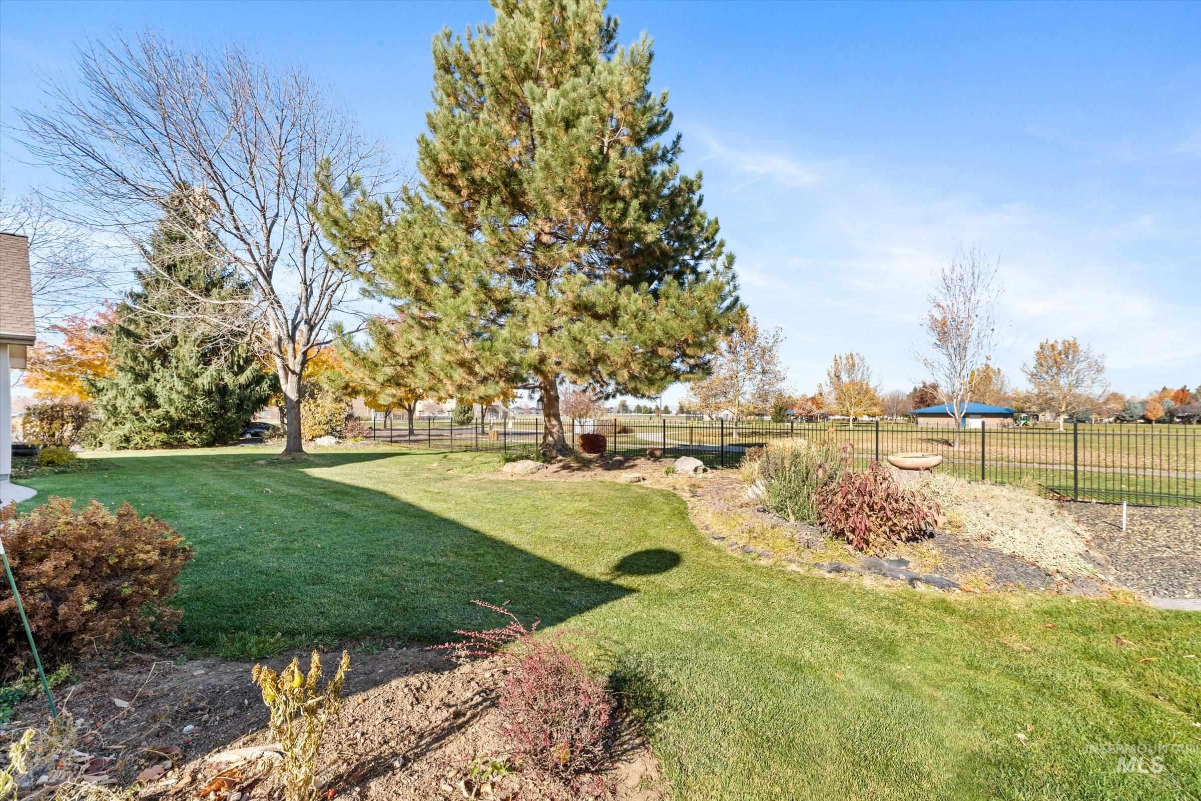 716 W Kodiak Drive, Meridian, Idaho 83642, 3 Bedrooms, 2.5 Bathrooms, Residential For Sale, Price $644,990, 98977754