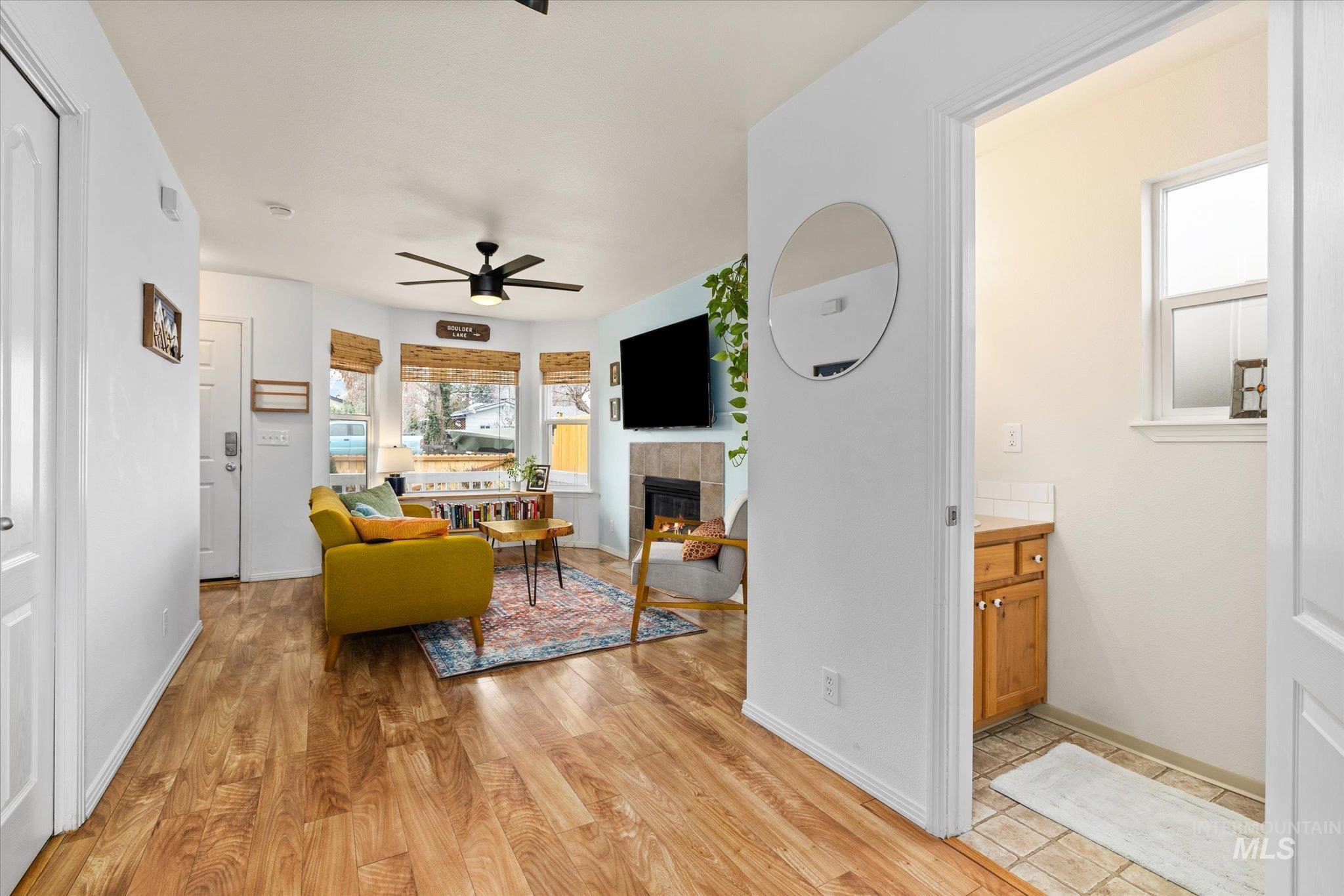 2112 S Pacific St, Boise, Idaho 83705-3962, 2 Bedrooms, 1.5 Bathrooms, Residential For Sale, Price $415,000, 98977755