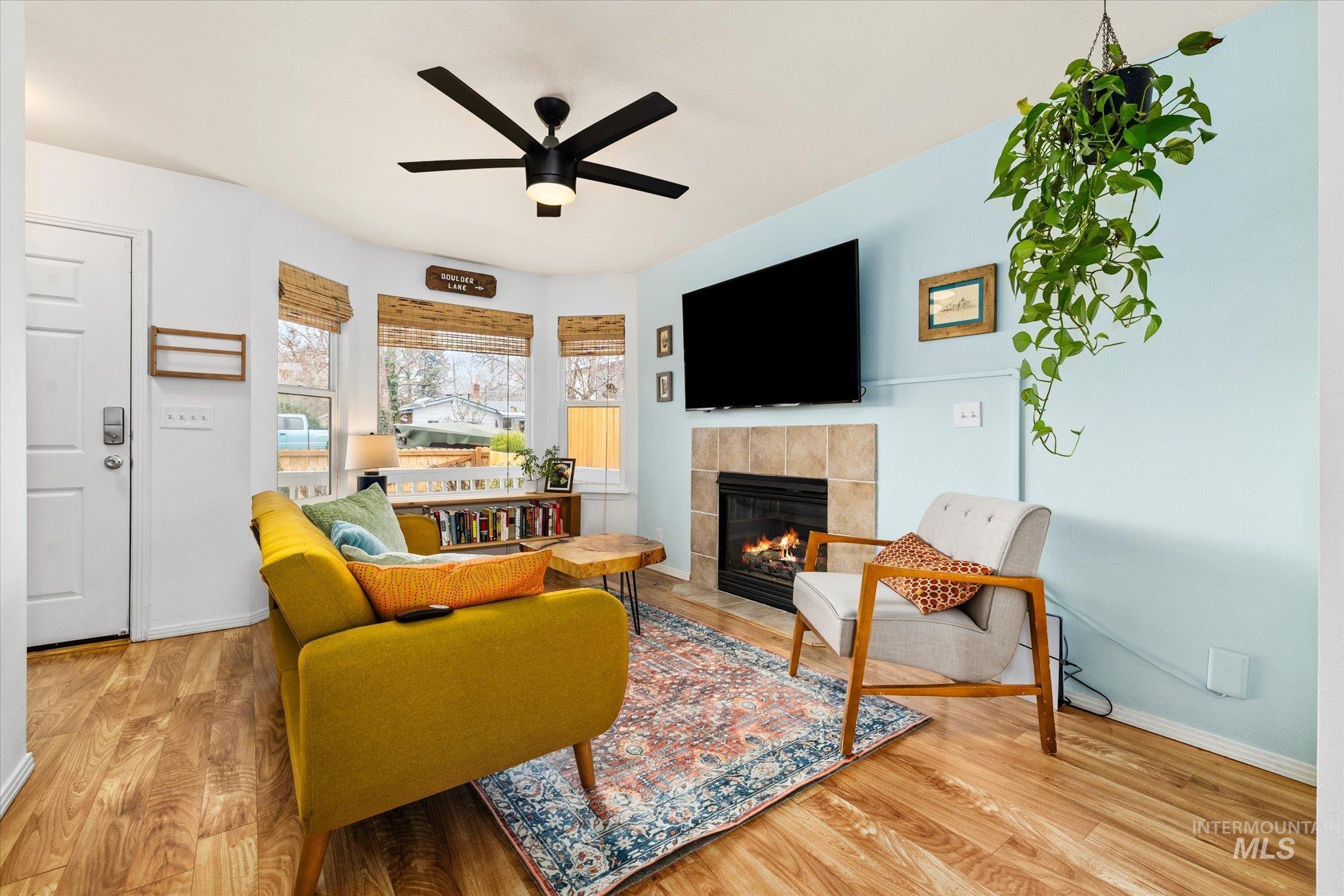 2112 S Pacific St, Boise, Idaho 83705-3962, 2 Bedrooms, 1.5 Bathrooms, Residential For Sale, Price $415,000, 98977755