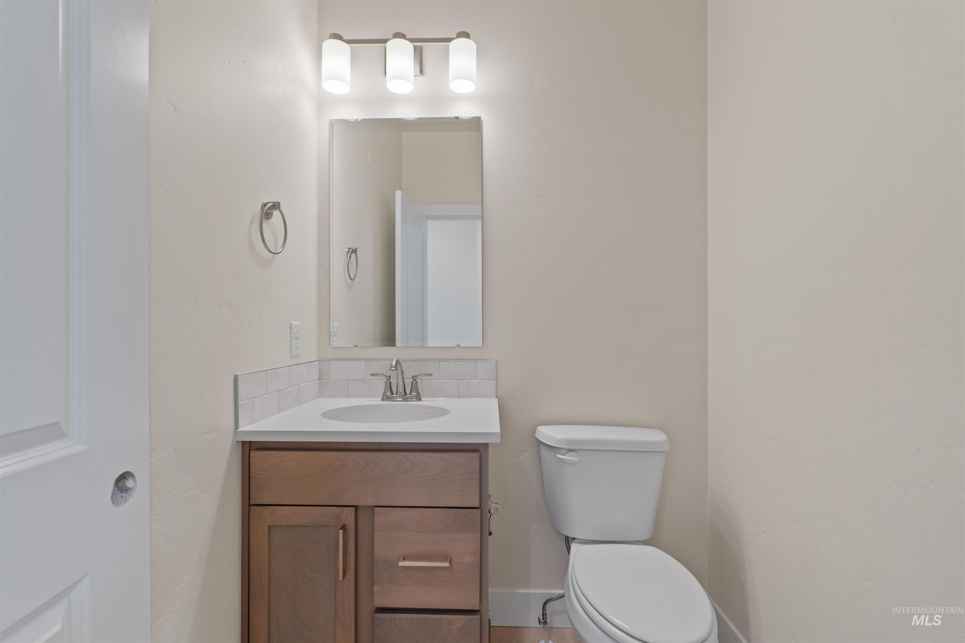 3398 W Caddisfly St, Kuna, Idaho 83634, 3 Bedrooms, 2.5 Bathrooms, Residential For Sale, Price $484,990, 98977756