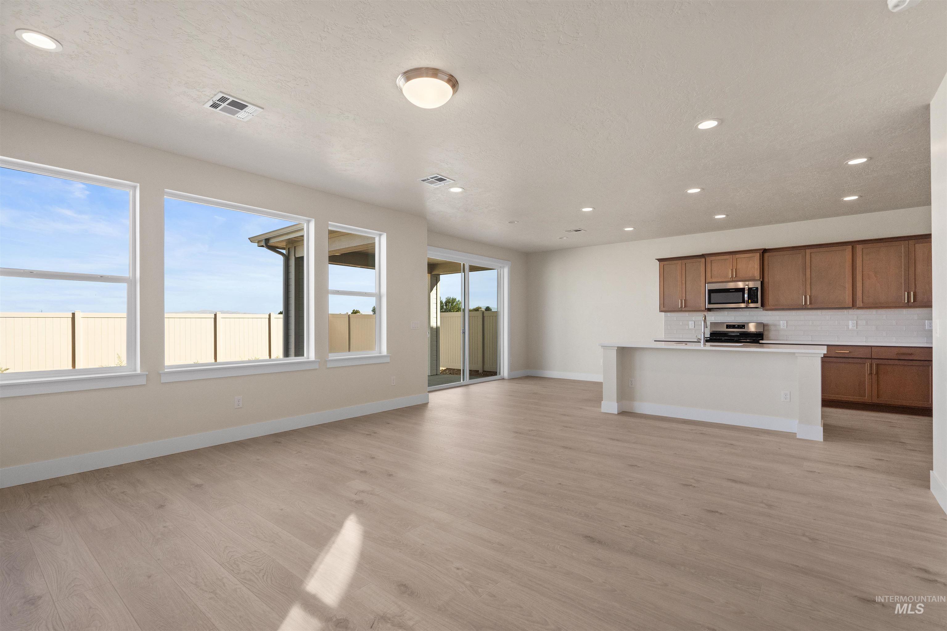 3398 W Caddisfly St, Kuna, Idaho 83634, 3 Bedrooms, 2.5 Bathrooms, Residential For Sale, Price $484,990, 98977756