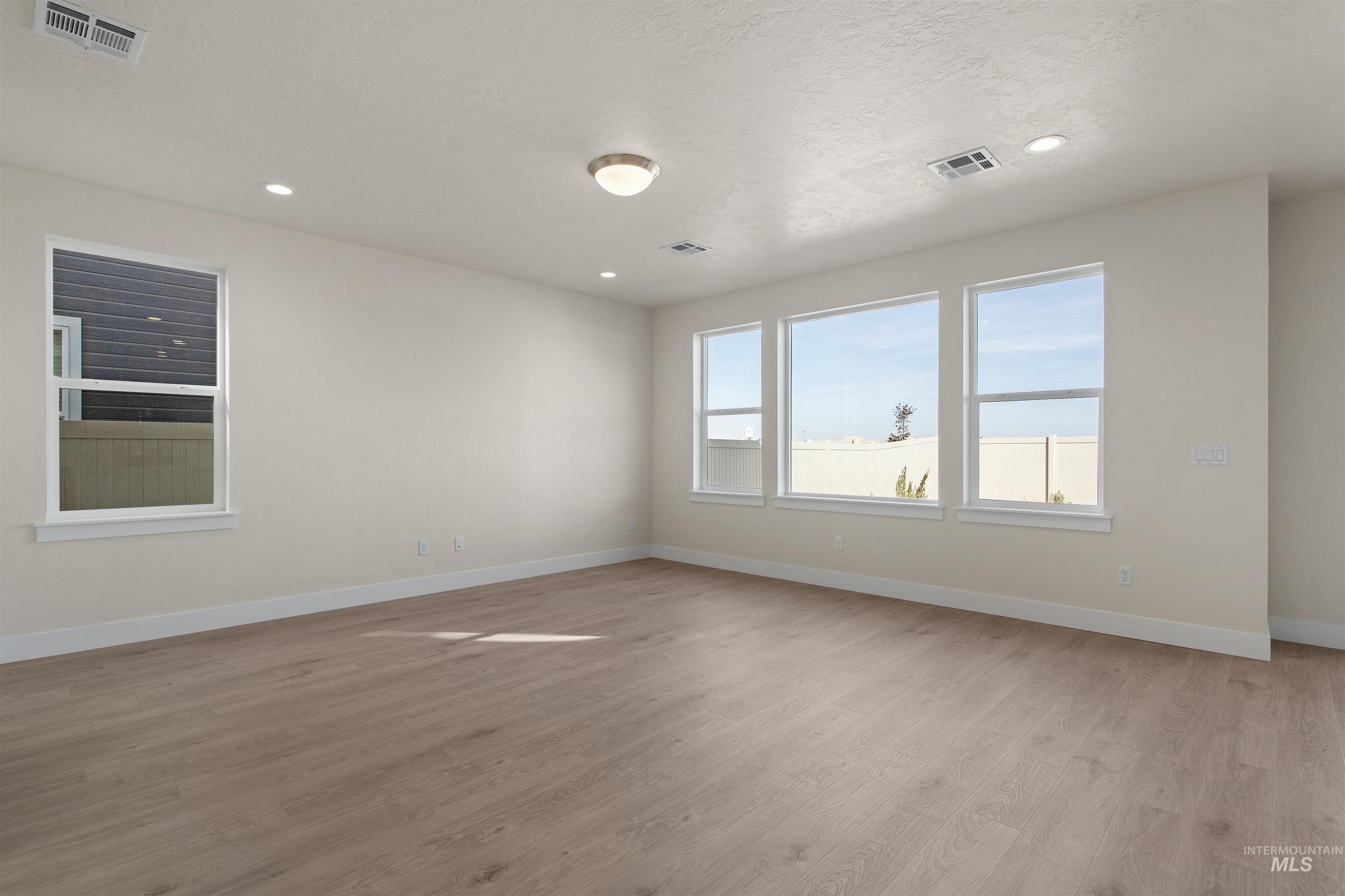 3398 W Caddisfly St, Kuna, Idaho 83634, 3 Bedrooms, 2.5 Bathrooms, Residential For Sale, Price $484,990, 98977756