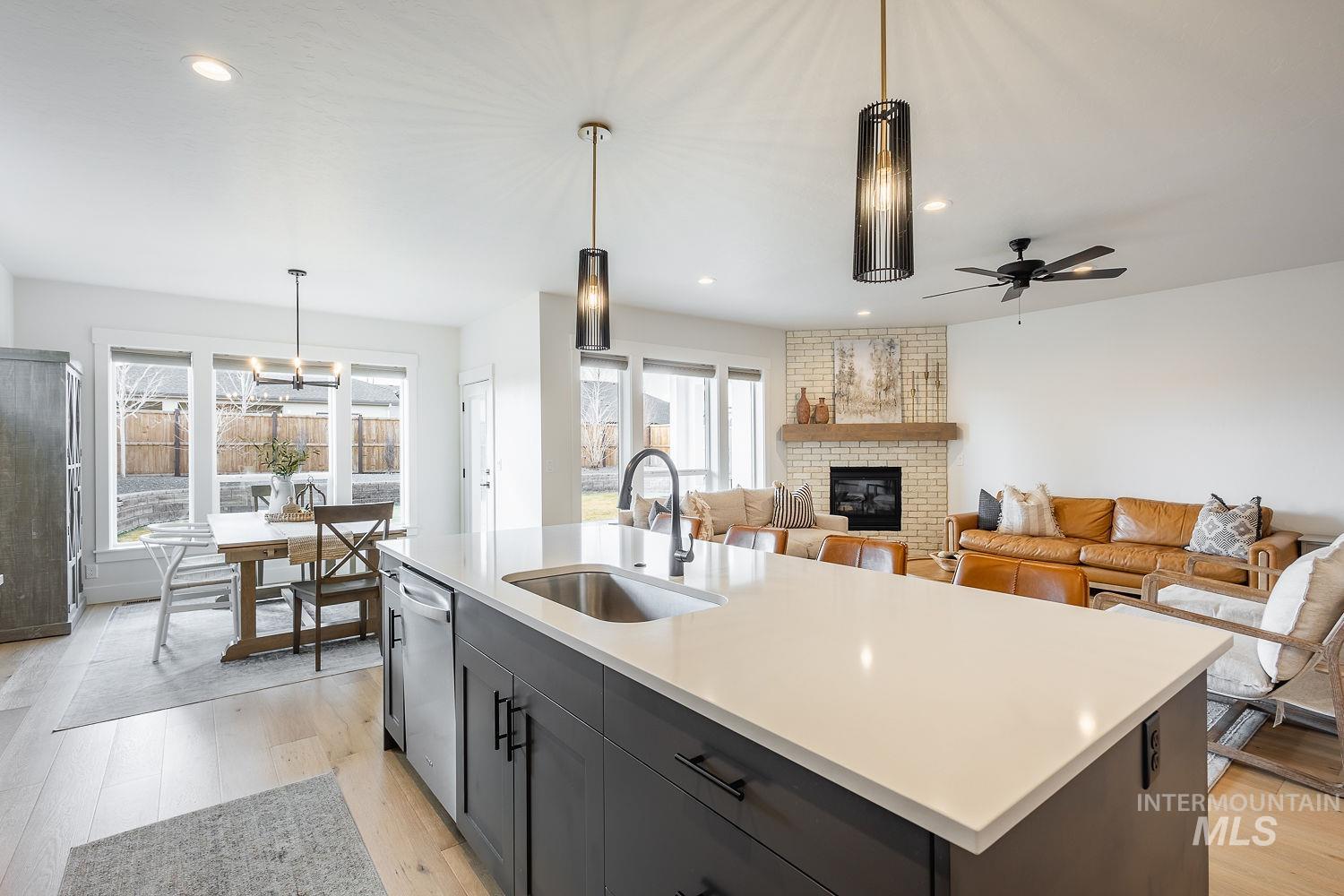 205 S Sunniva Ave, Kuna, Idaho 83634, 5 Bedrooms, 3 Bathrooms, Residential For Sale, Price $750,000, 98977758