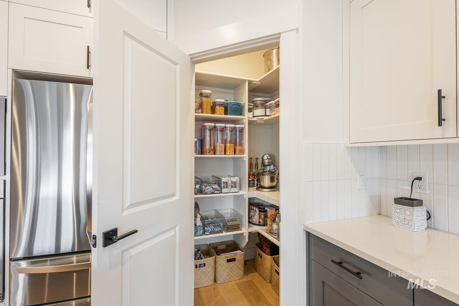 205 S Sunniva Ave, Kuna, Idaho 83634, 5 Bedrooms, 3 Bathrooms, Residential For Sale, Price $750,000, 98977758