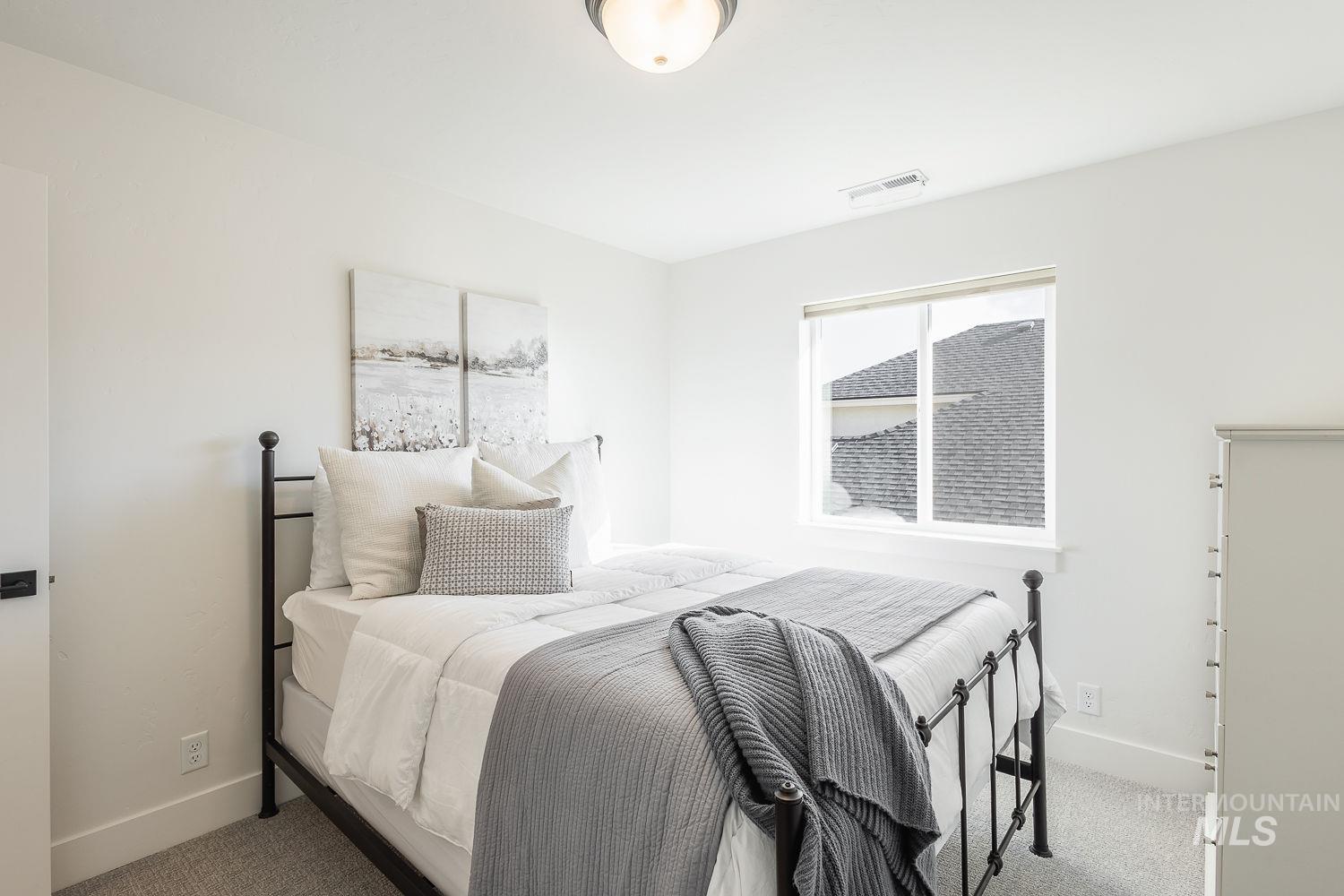 205 S Sunniva Ave, Kuna, Idaho 83634, 5 Bedrooms, 3 Bathrooms, Residential For Sale, Price $750,000, 98977758