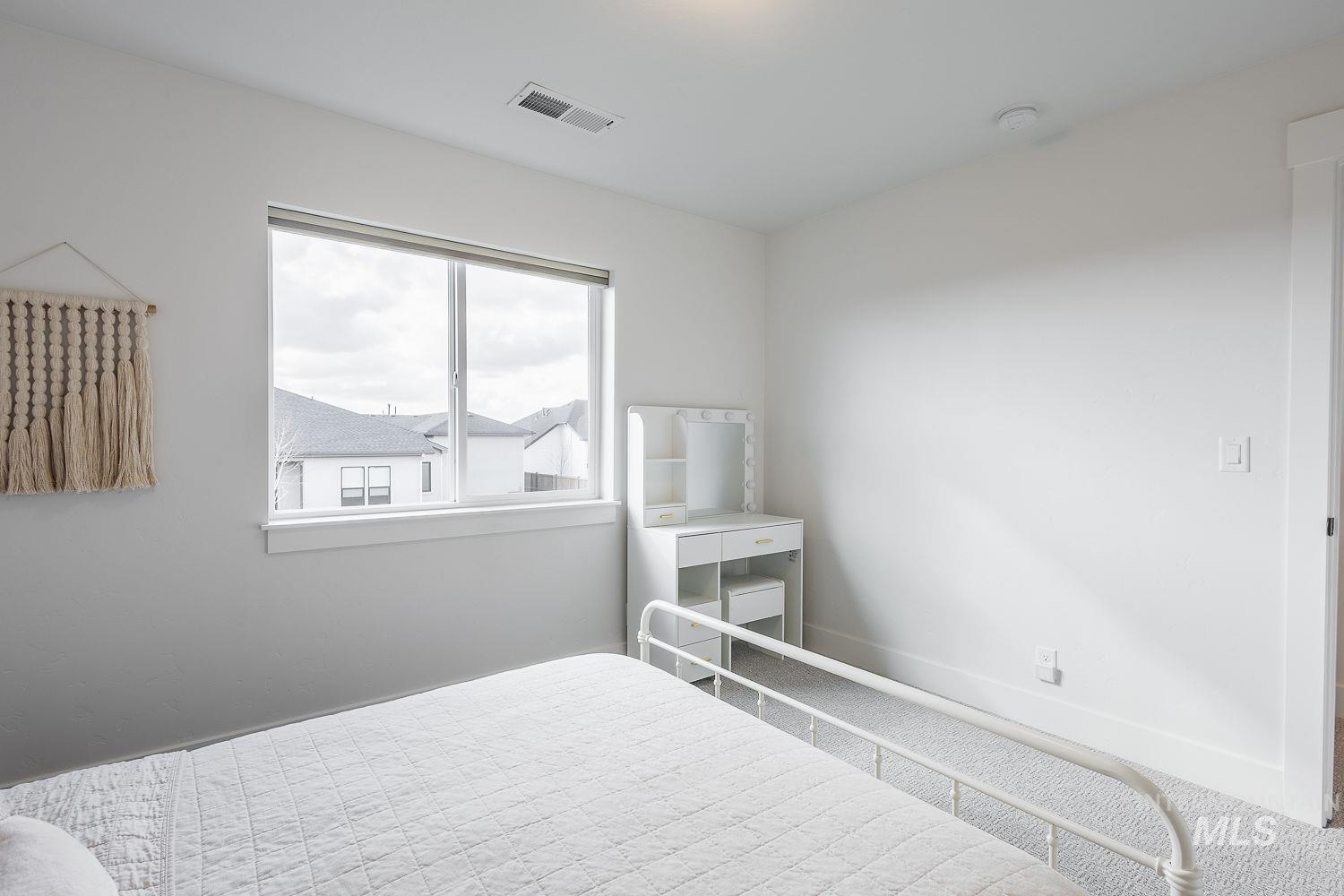 205 S Sunniva Ave, Kuna, Idaho 83634, 5 Bedrooms, 3 Bathrooms, Residential For Sale, Price $750,000, 98977758