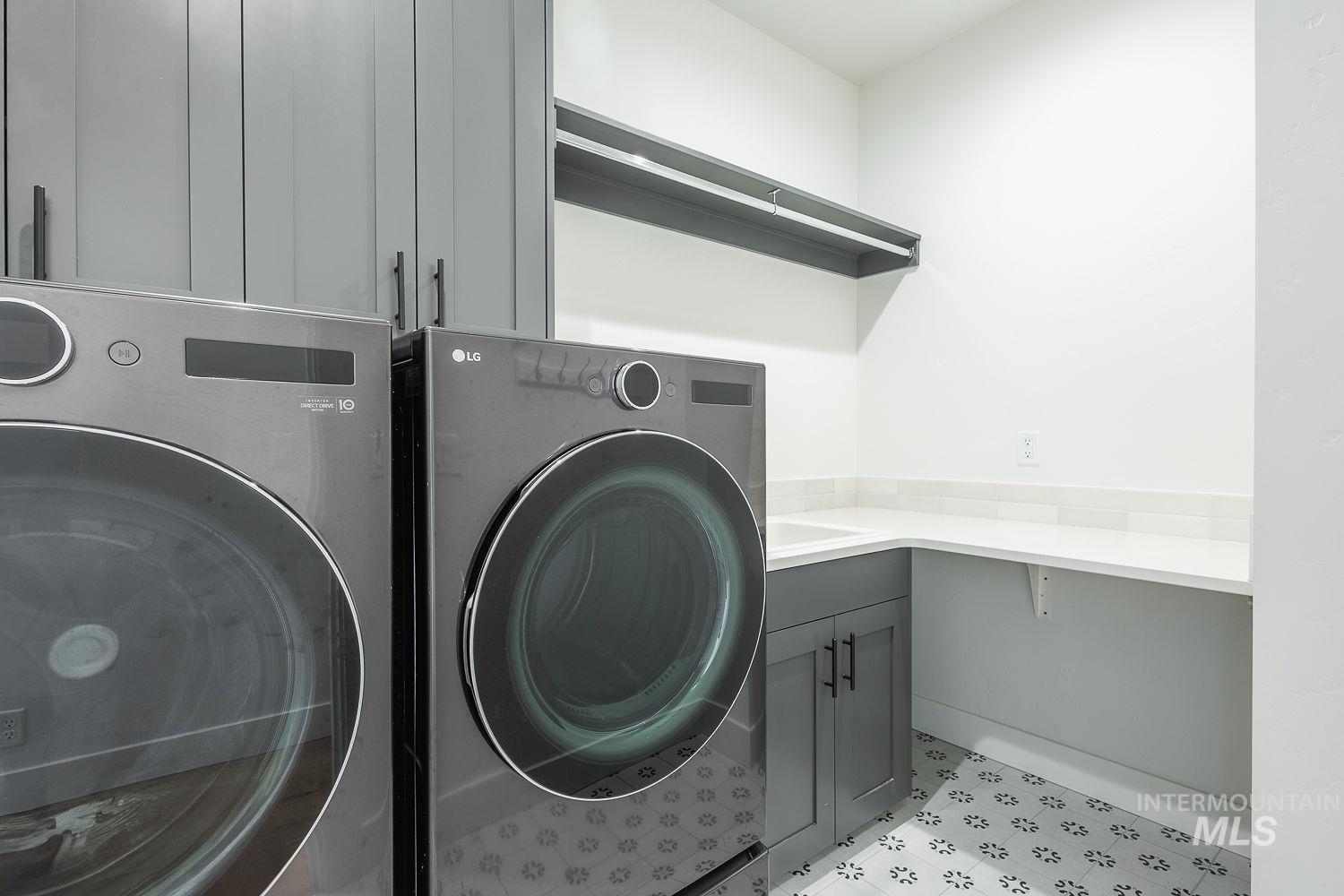 205 S Sunniva Ave, Kuna, Idaho 83634, 5 Bedrooms, 3 Bathrooms, Residential For Sale, Price $750,000, 98977758