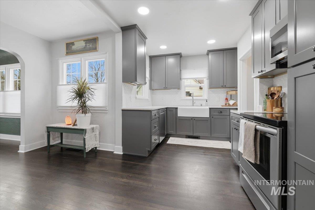 1610 Idaho Ave, Caldwell, Idaho 83605, 5 Bedrooms, 3 Bathrooms, Residential For Sale, Price $534,900, 98977761