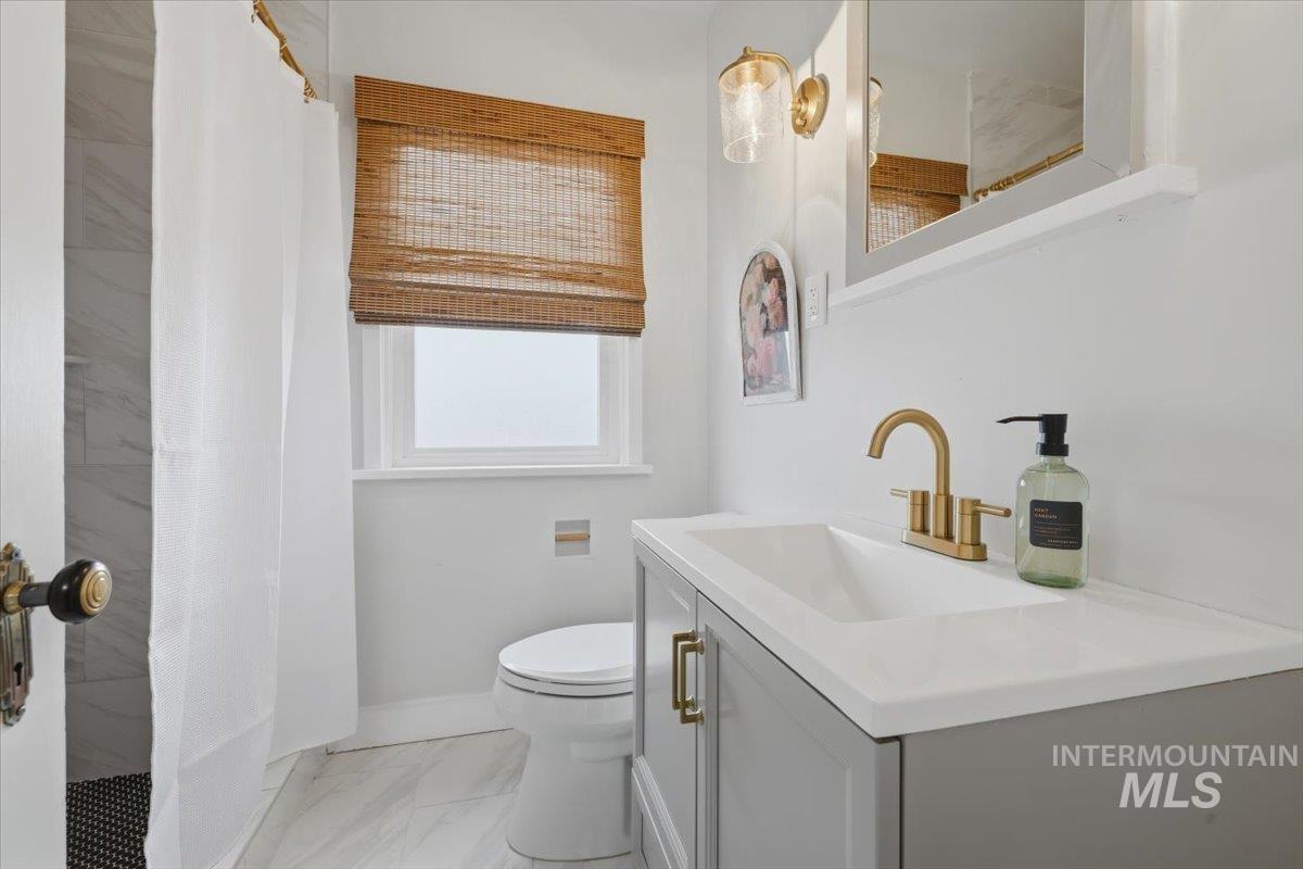 1610 Idaho Ave, Caldwell, Idaho 83605, 5 Bedrooms, 3 Bathrooms, Residential For Sale, Price $534,900, 98977761