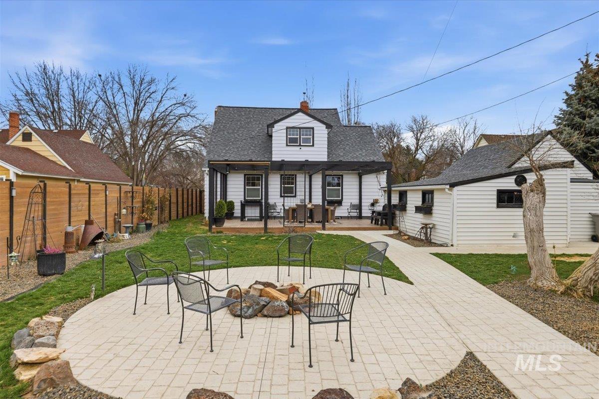 1610 Idaho Ave, Caldwell, Idaho 83605, 5 Bedrooms, 3 Bathrooms, Residential For Sale, Price $534,900, 98977761