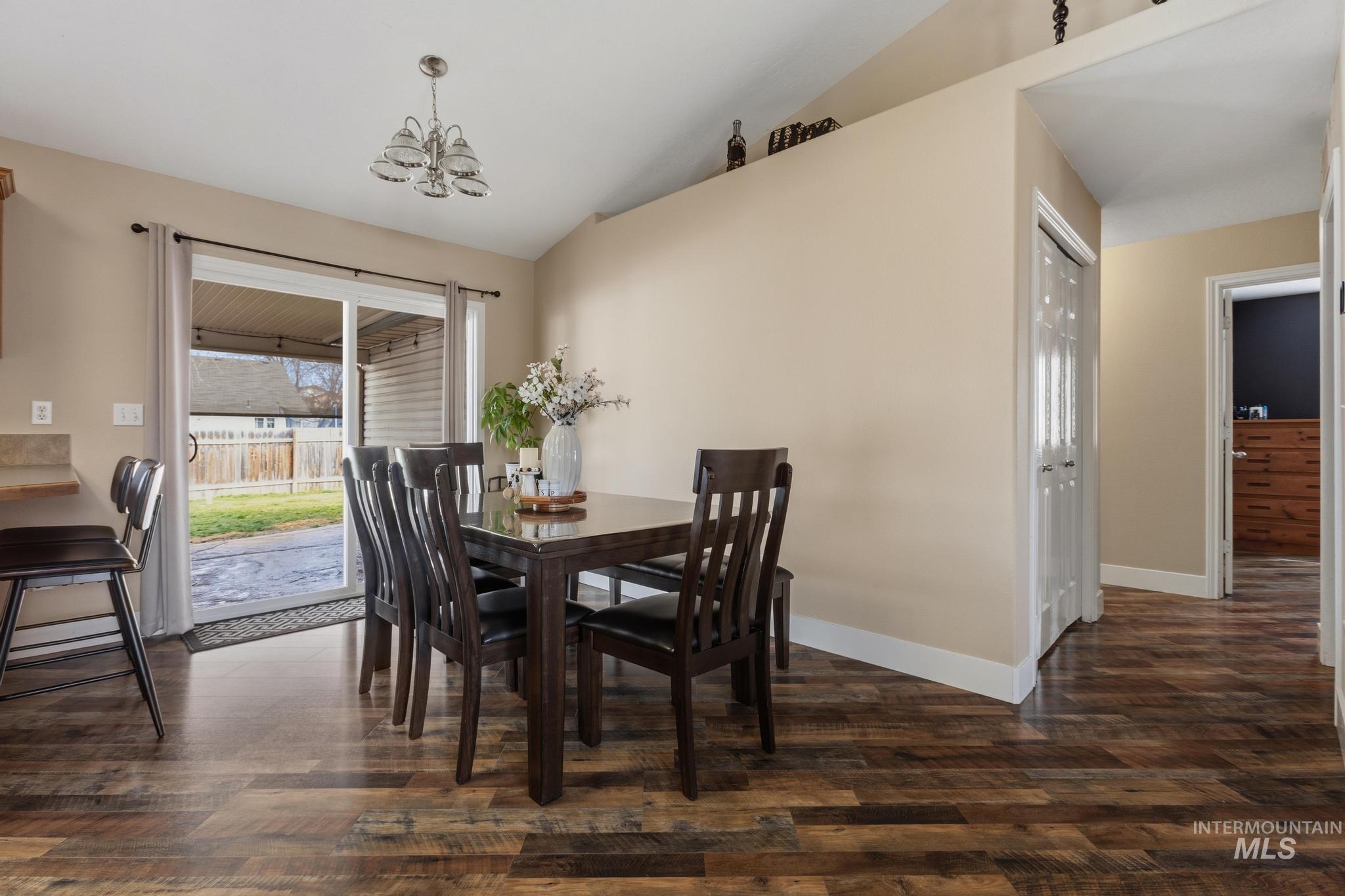 10922 Cocoon St, Nampa, Idaho 83687, 3 Bedrooms, 2 Bathrooms, Residential For Sale, Price $370,000, 98977766