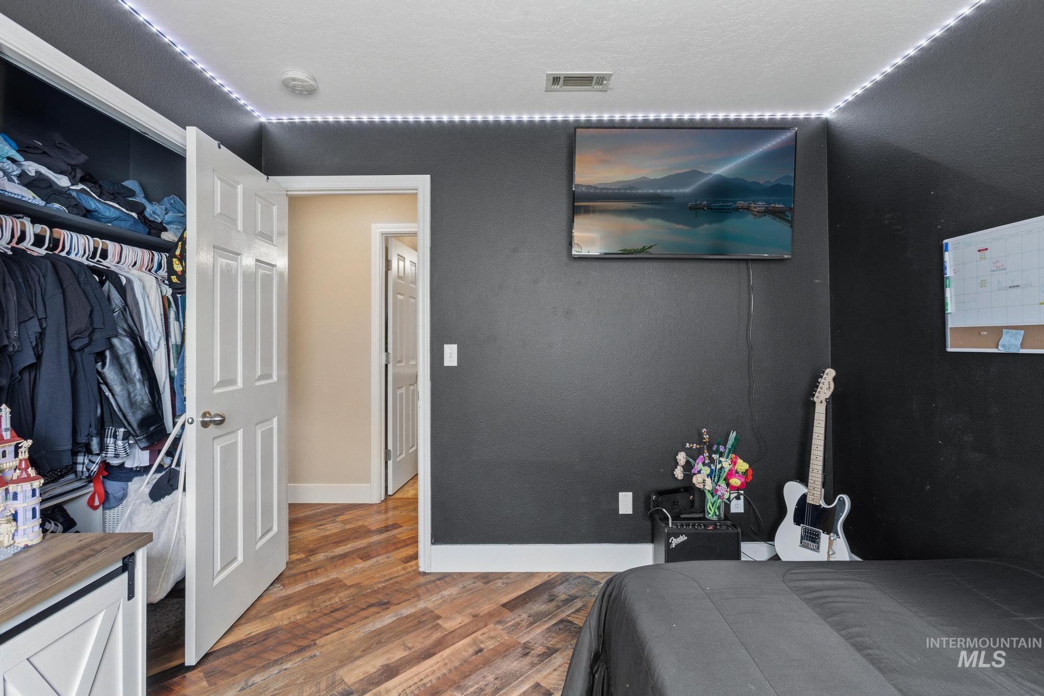 10922 Cocoon St, Nampa, Idaho 83687, 3 Bedrooms, 2 Bathrooms, Residential For Sale, Price $370,000, 98977766