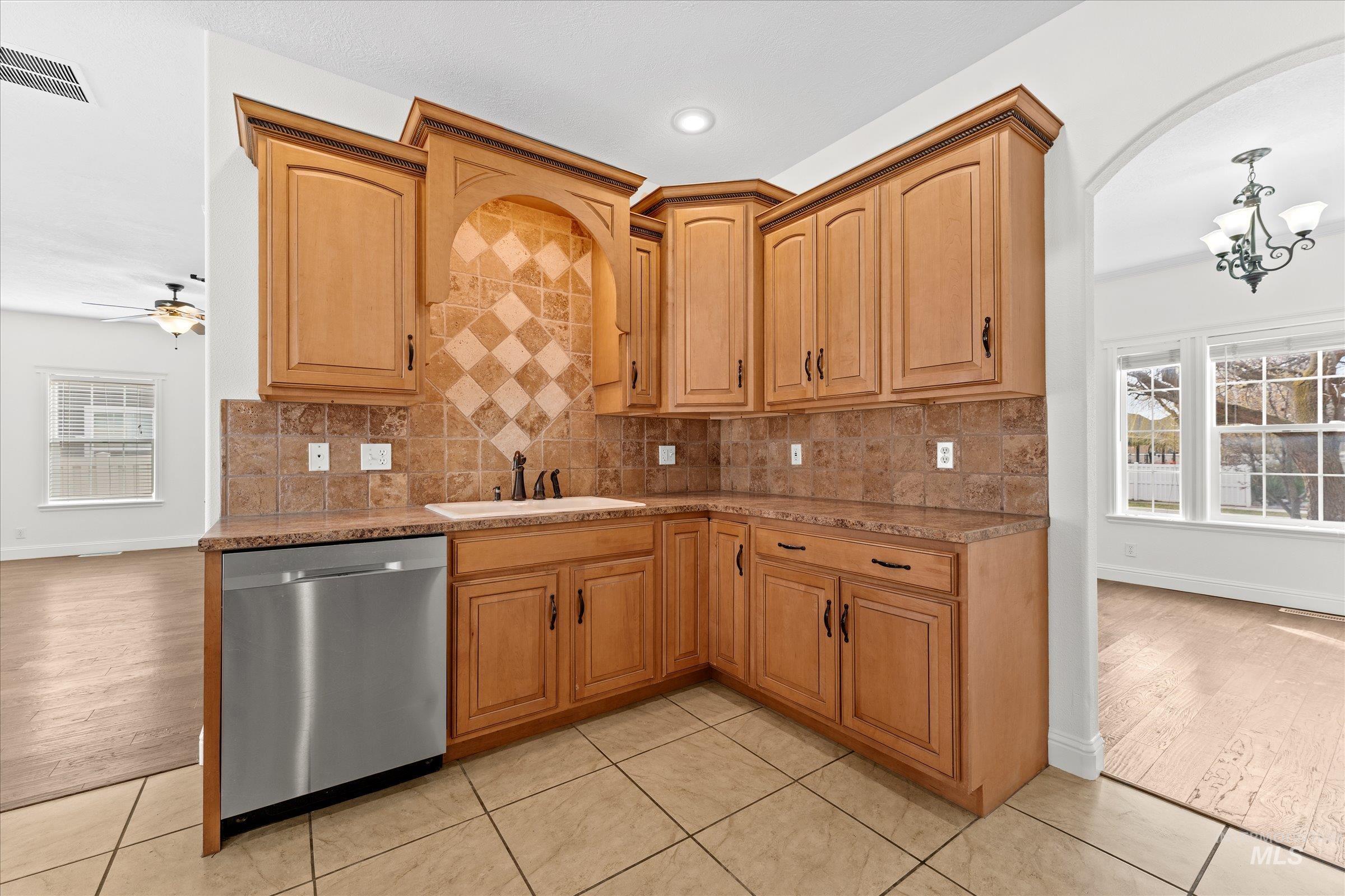 141 Beech St, Fruitland, Idaho 83619, 4 Bedrooms, 2.5 Bathrooms, Residential For Sale, Price $500,000, 98977768