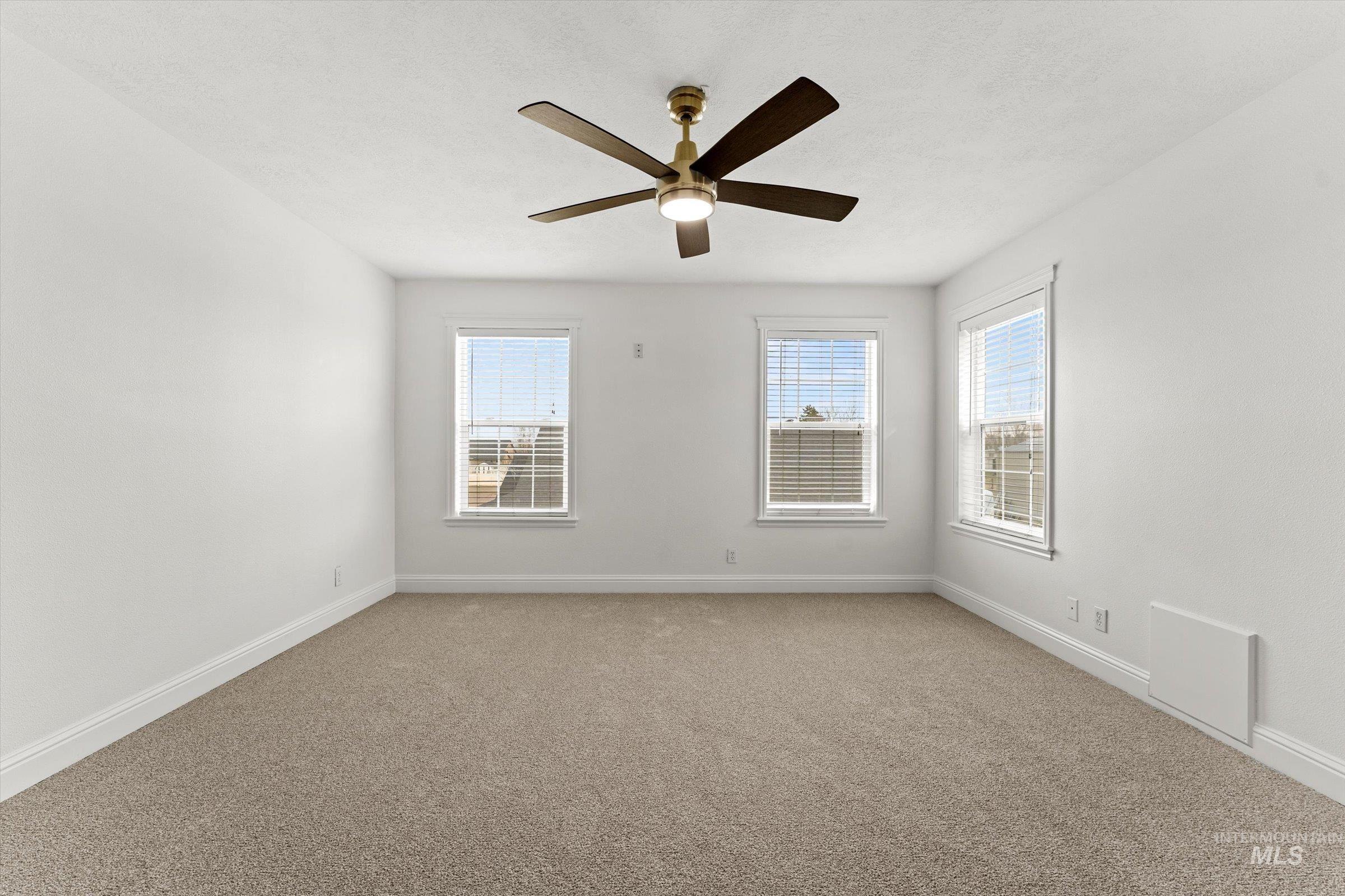 141 Beech St, Fruitland, Idaho 83619, 4 Bedrooms, 2.5 Bathrooms, Residential For Sale, Price $500,000, 98977768