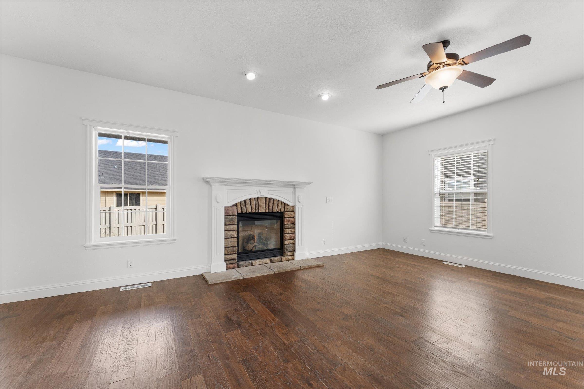 141 Beech St, Fruitland, Idaho 83619, 4 Bedrooms, 2.5 Bathrooms, Residential For Sale, Price $500,000, 98977768