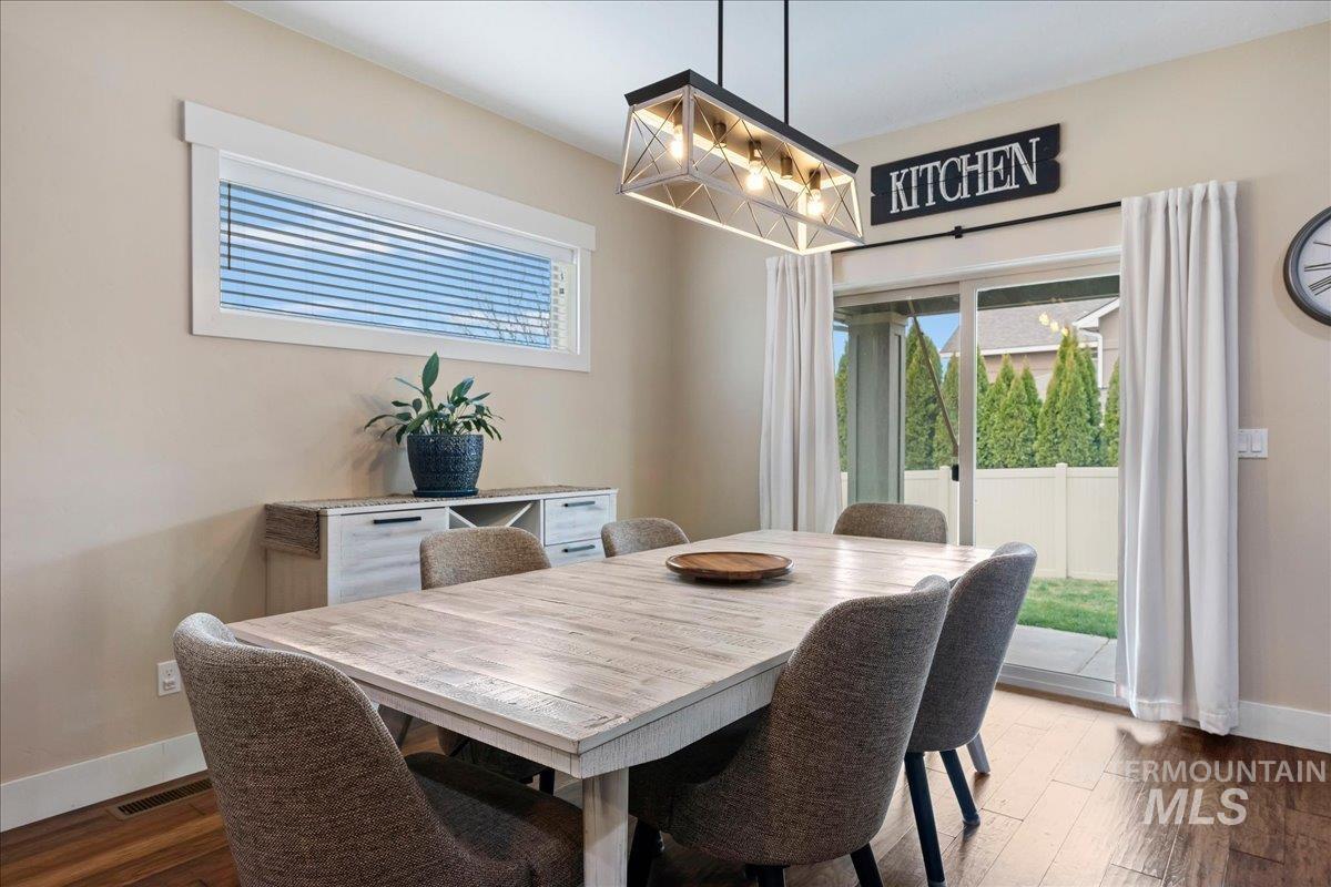 2317 N Van Dyke Ave, Kuna, Idaho 83634, 4 Bedrooms, 2.5 Bathrooms, Residential For Sale, Price $579,900, 98977770