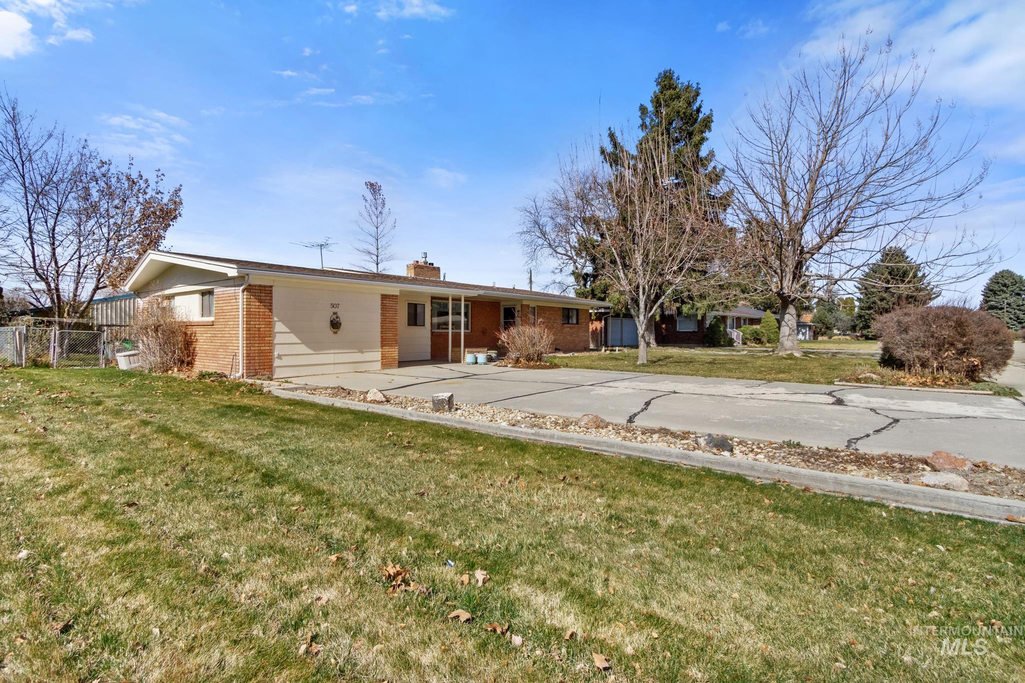 507 S State St, Nampa, Idaho 83686, 3 Bedrooms, 2 Bathrooms, Residential For Sale, Price $406,000, 98977773