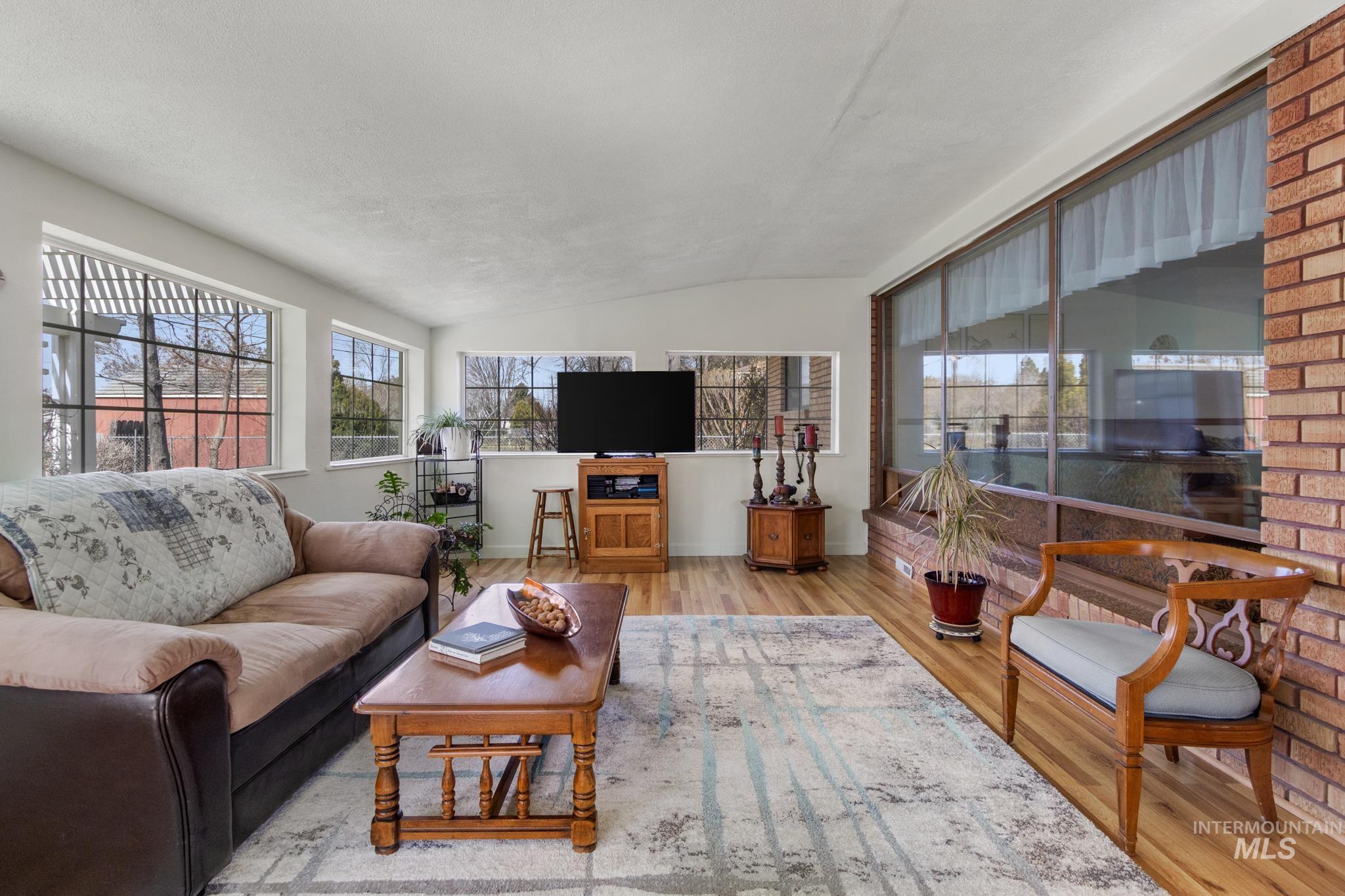 507 S State St, Nampa, Idaho 83686, 3 Bedrooms, 2 Bathrooms, Residential For Sale, Price $406,000, 98977773