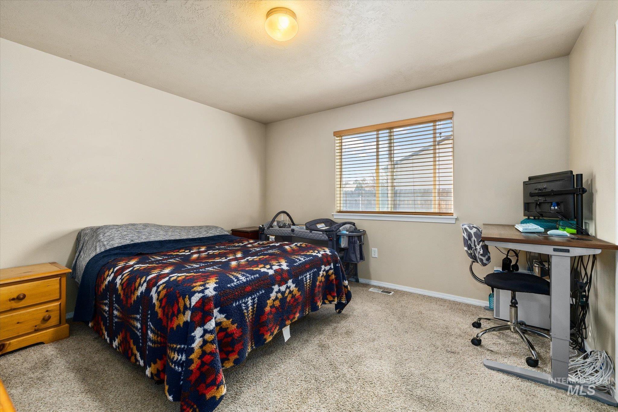 597 E Great Bear St, Kuna, Idaho 83634, 3 Bedrooms, 2 Bathrooms, Residential For Sale, Price $365,000, 98977775