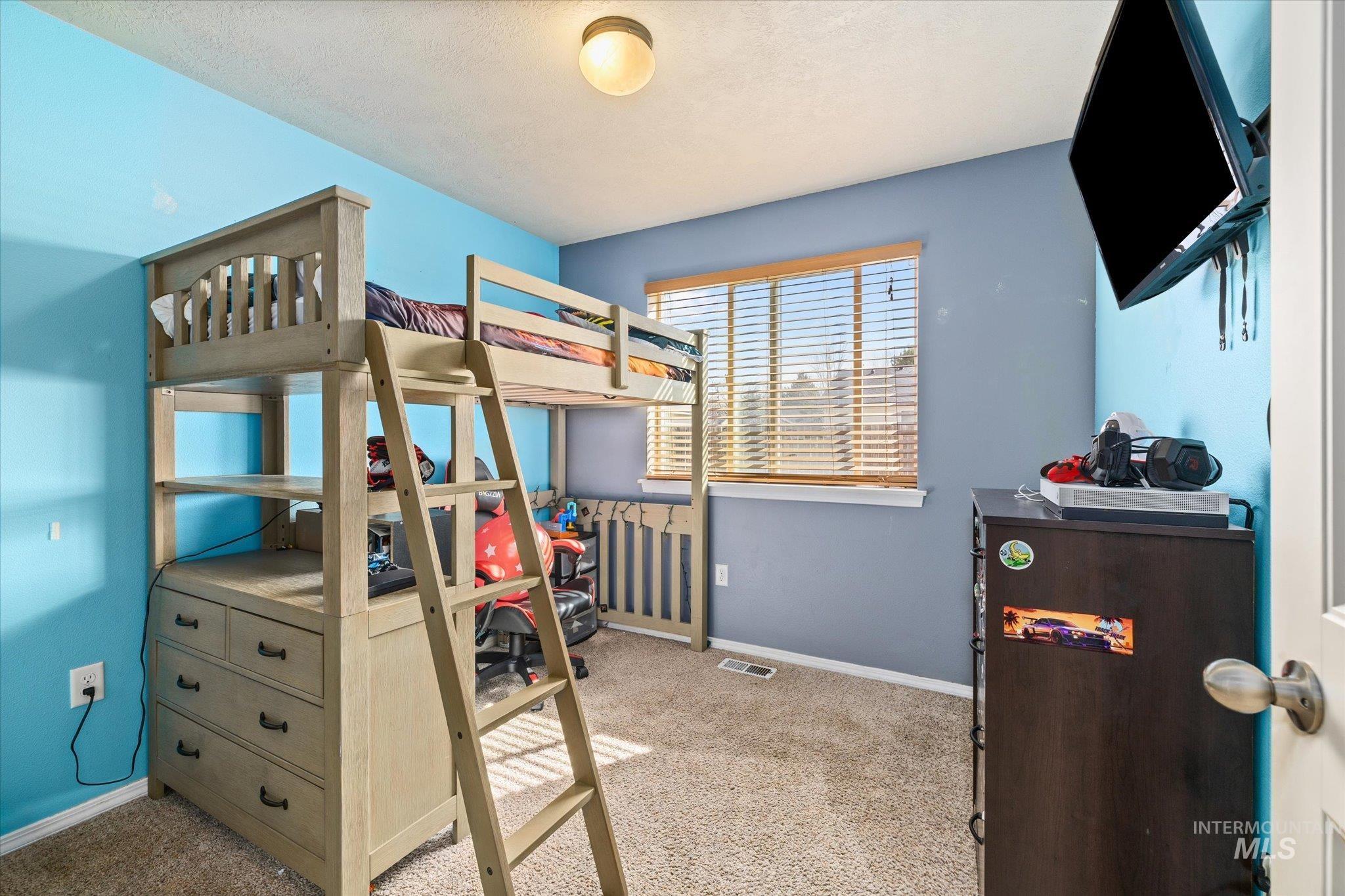 597 E Great Bear St, Kuna, Idaho 83634, 3 Bedrooms, 2 Bathrooms, Residential For Sale, Price $365,000, 98977775