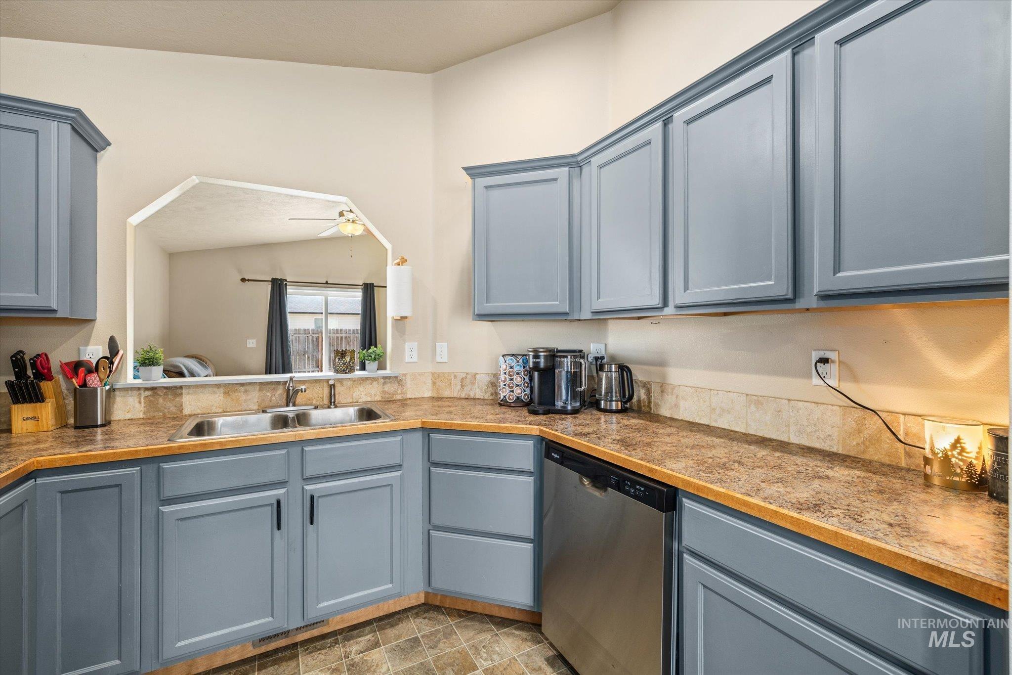 597 E Great Bear St, Kuna, Idaho 83634, 3 Bedrooms, 2 Bathrooms, Residential For Sale, Price $365,000, 98977775